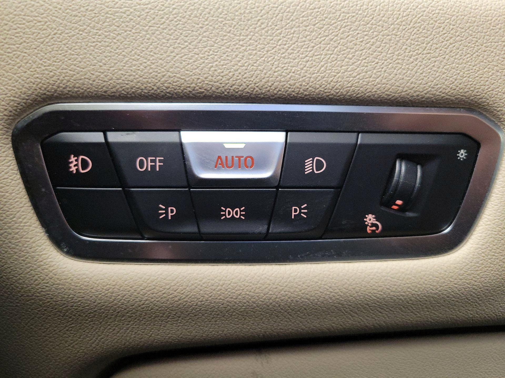 Thumbnail: 2020 BMW X5 - 13