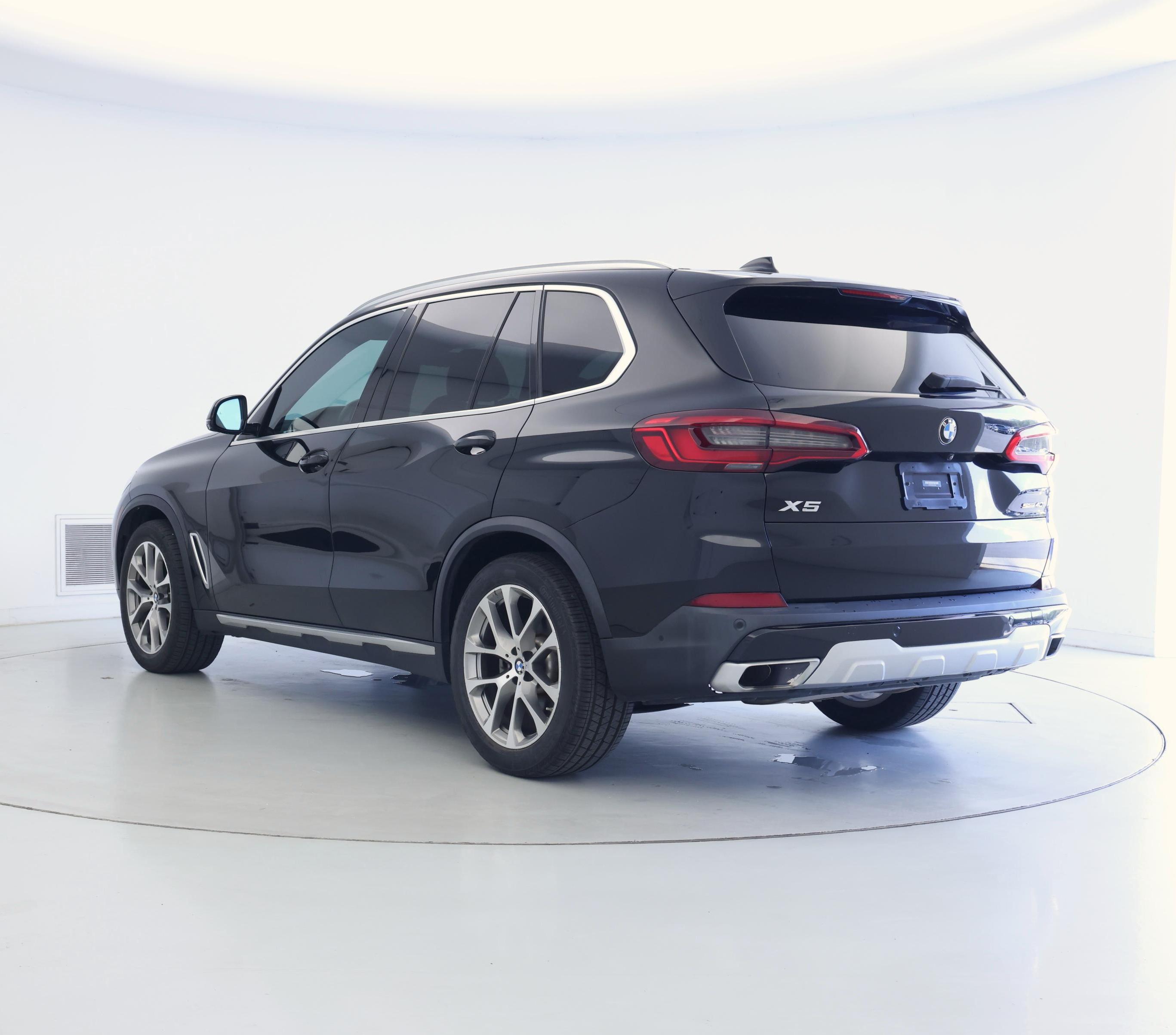 Thumbnail: 2020 BMW X5 - 2