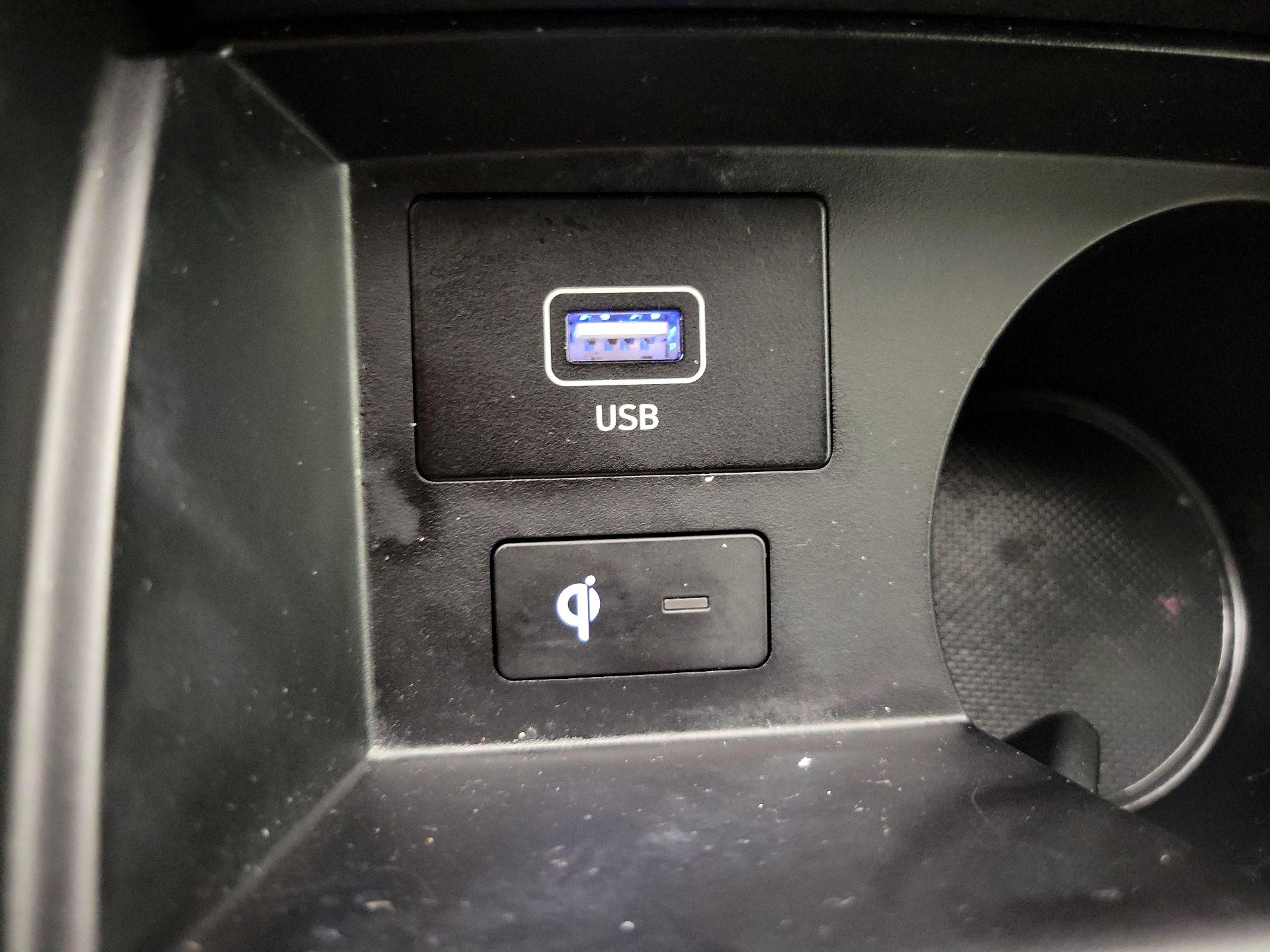 Thumbnail: 2023 Hyundai Santa Fe - 19