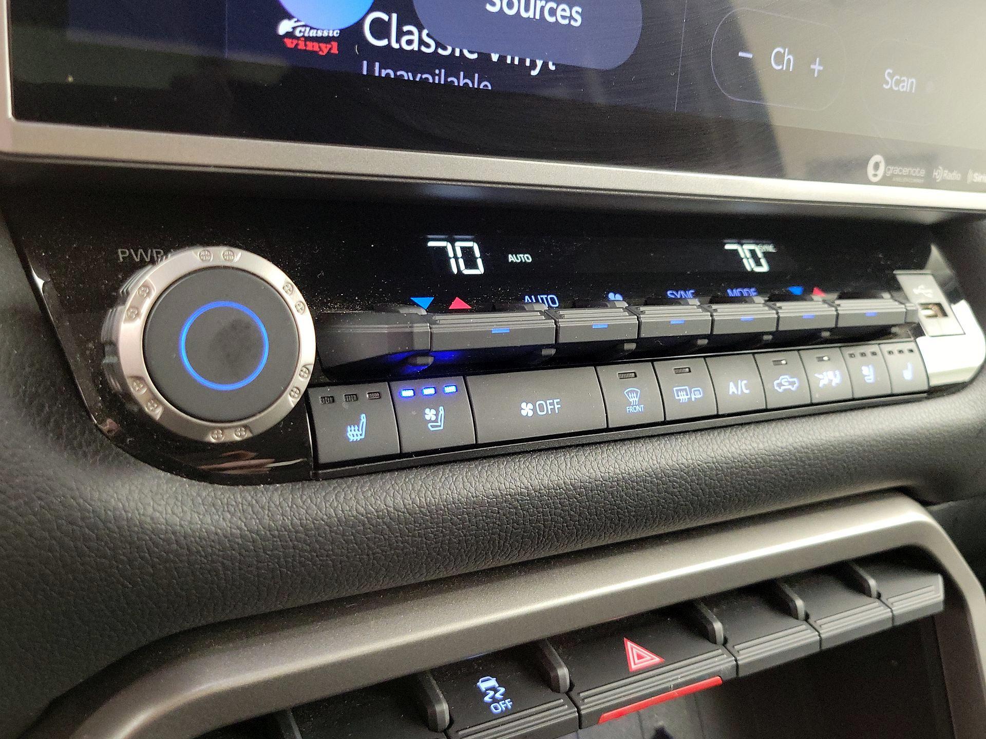 Thumbnail: 2024 Toyota Tundra - 16