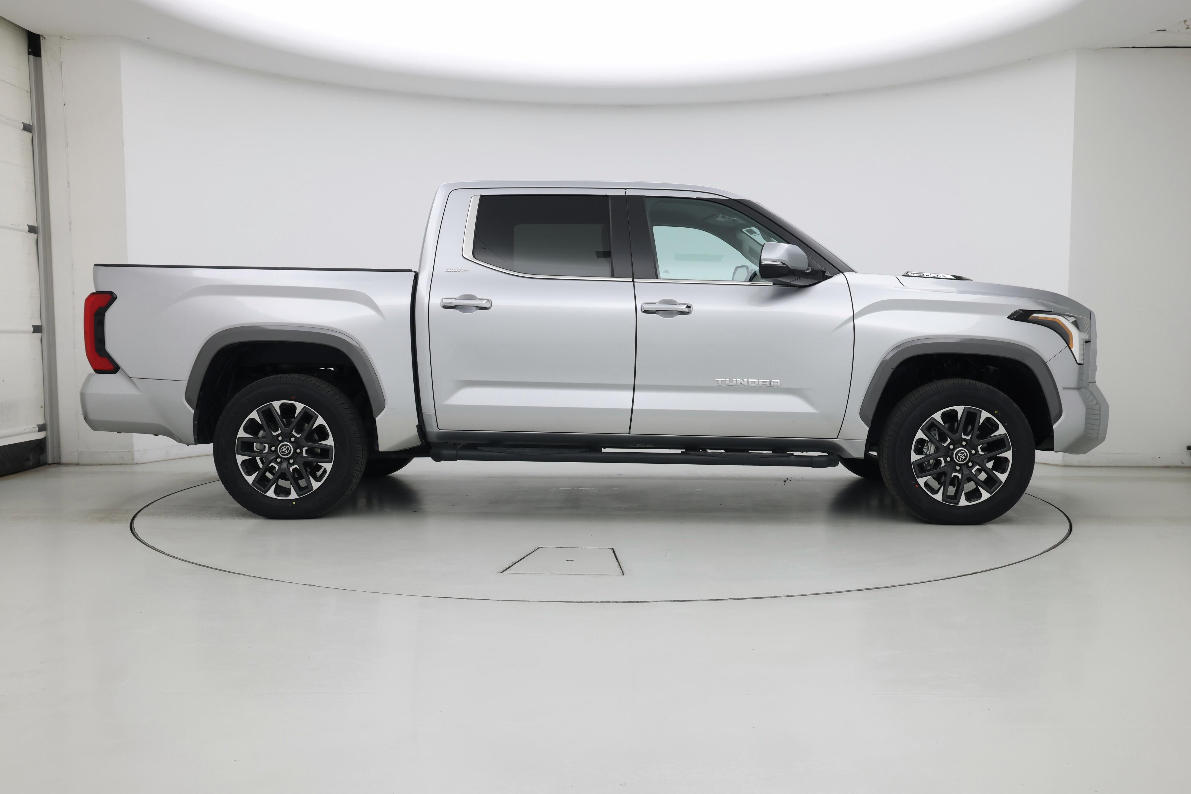 Thumbnail: 2024 Toyota Tundra - 7