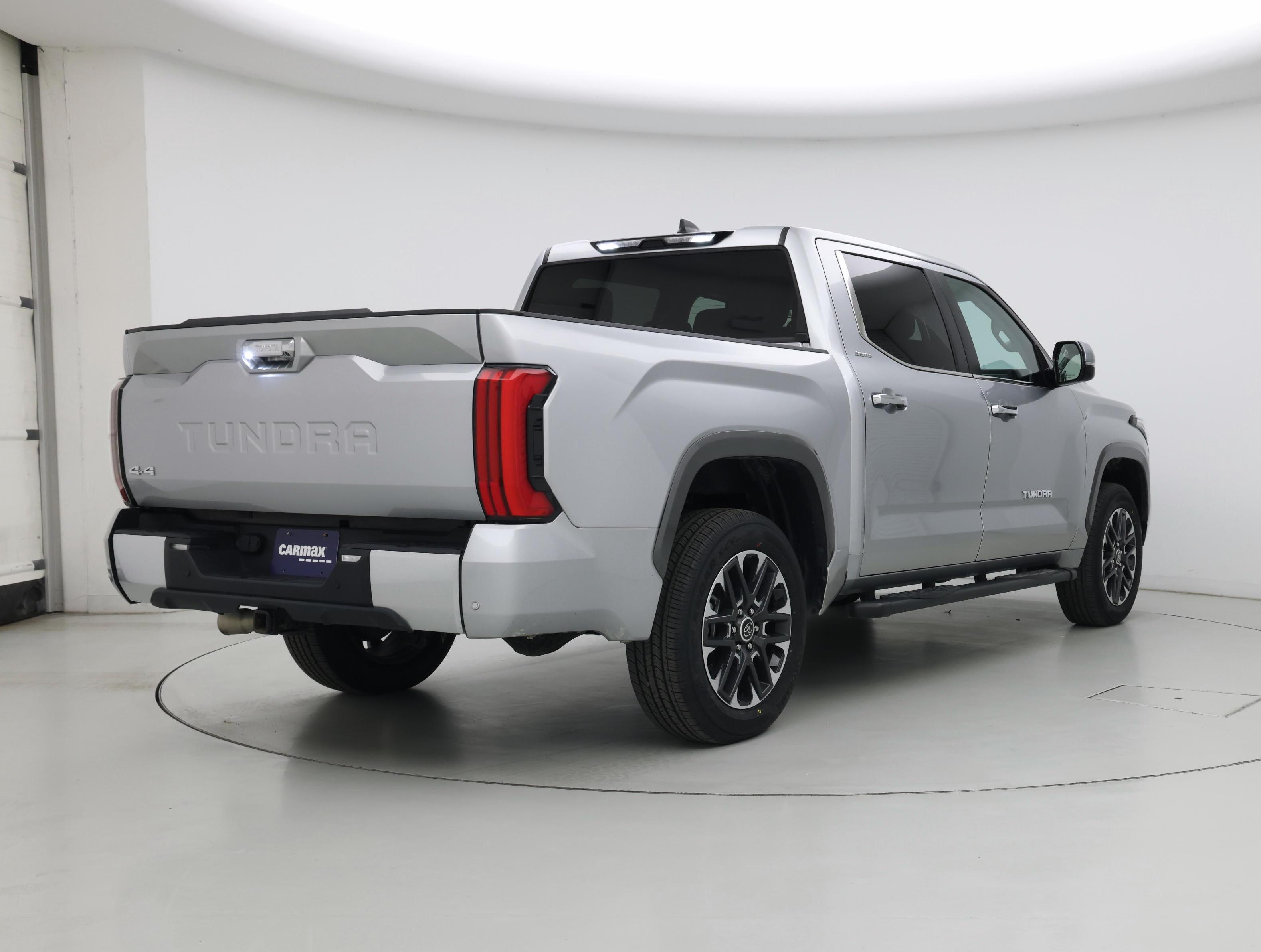 Thumbnail: 2024 Toyota Tundra - 8