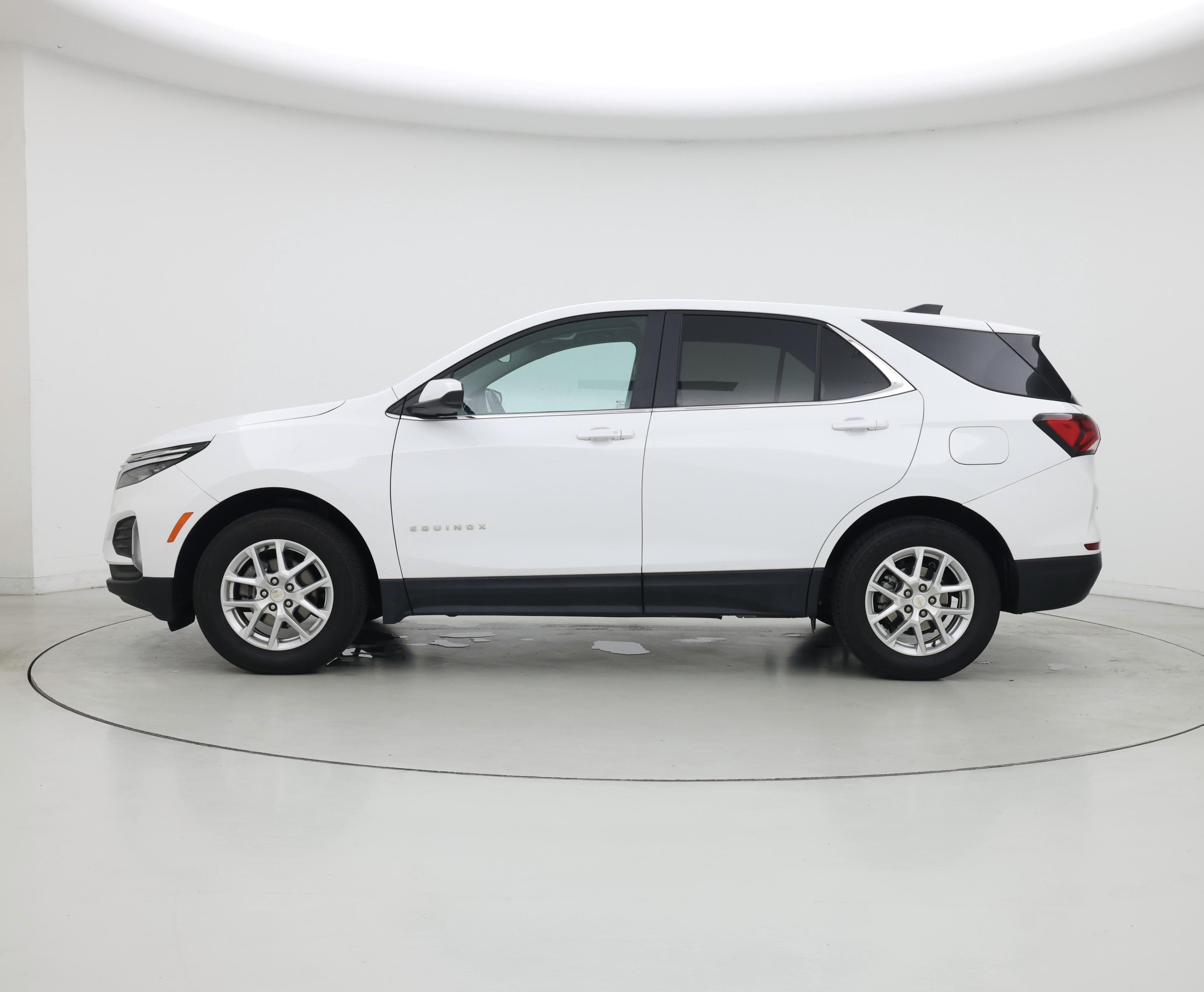 Thumbnail: 2023 Chevrolet Equinox - 3