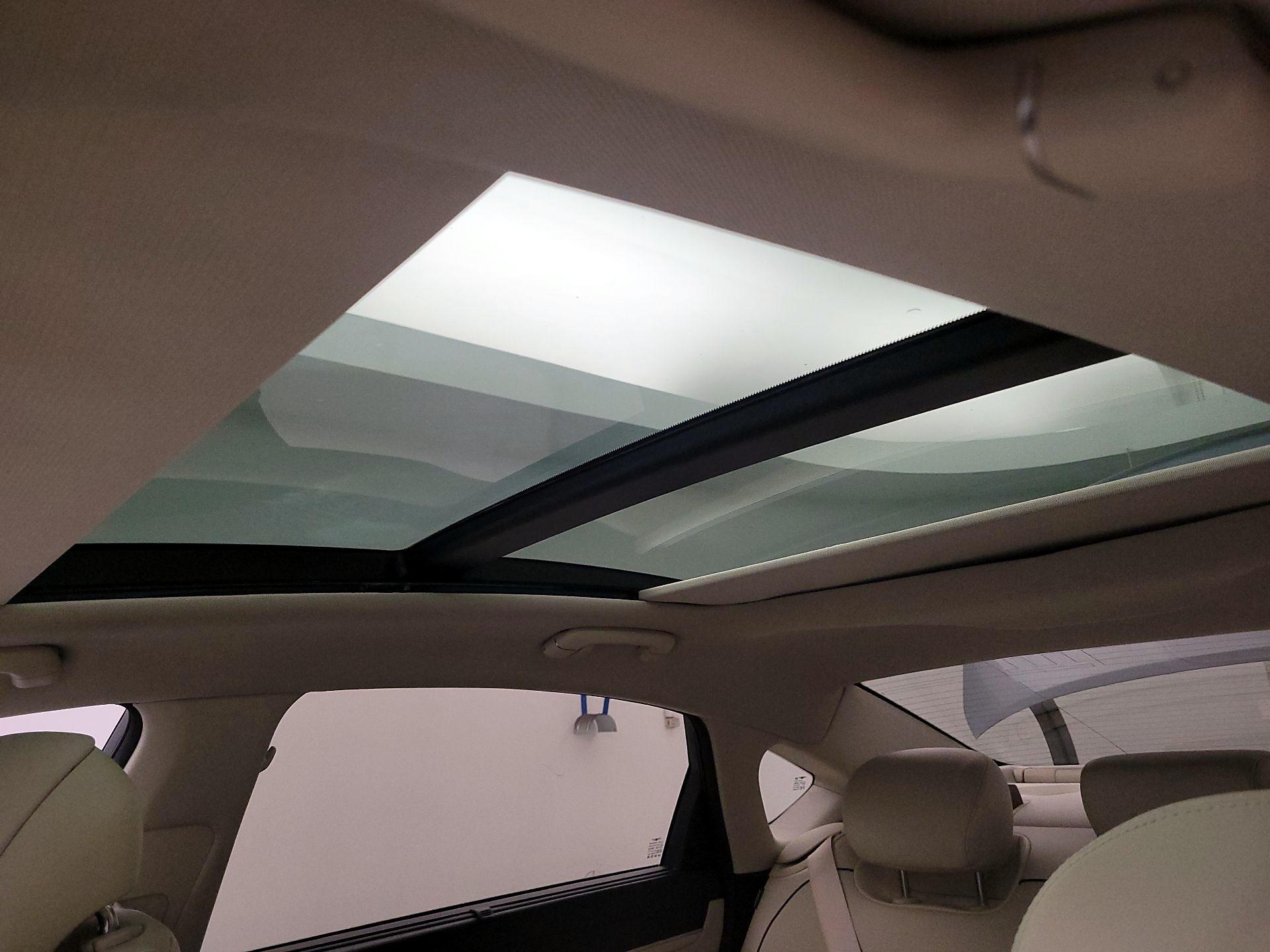 Thumbnail: 2017 Genesis G80 - 20