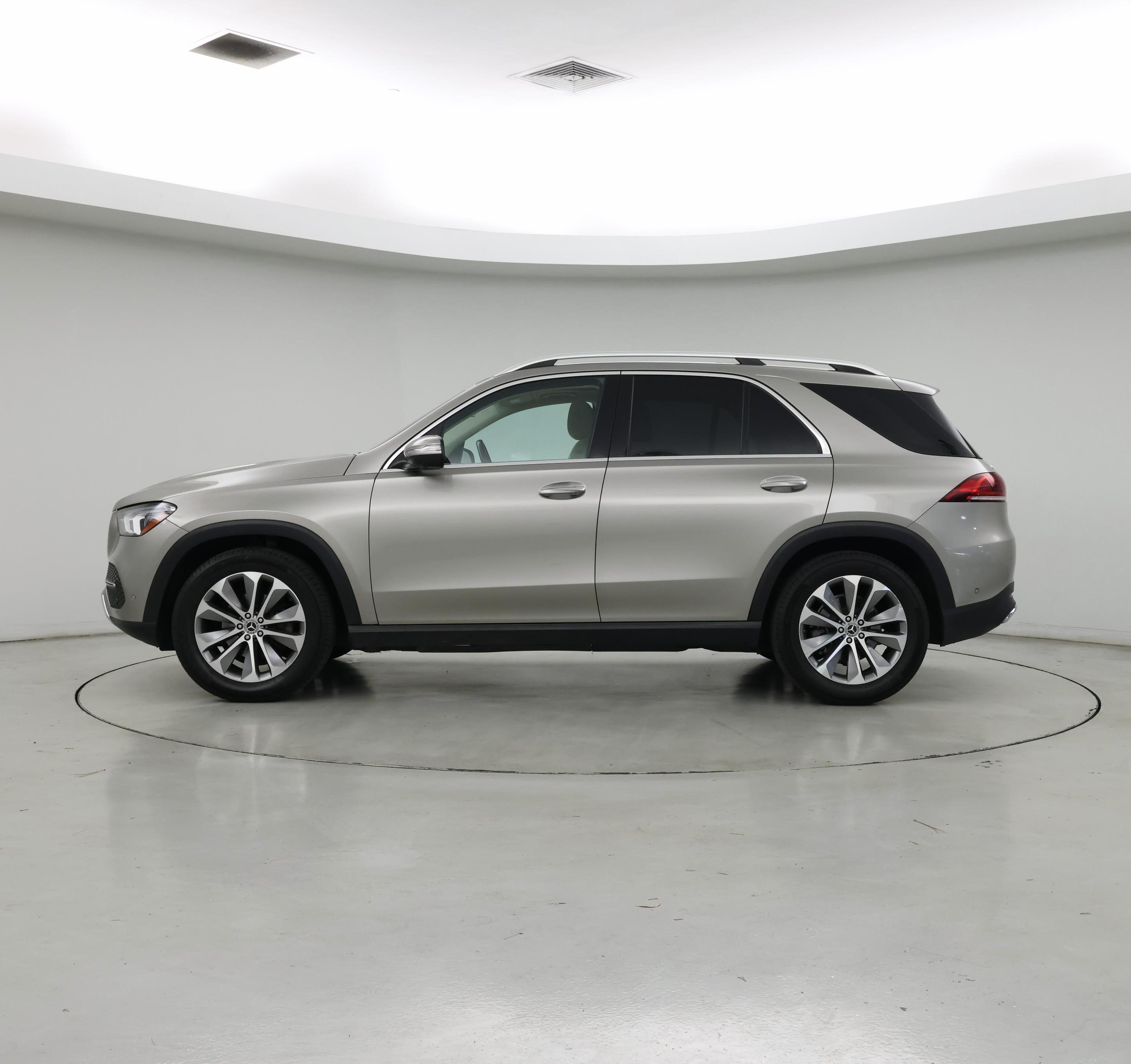 Thumbnail: 2020 Mercedes-Benz GLE - 3