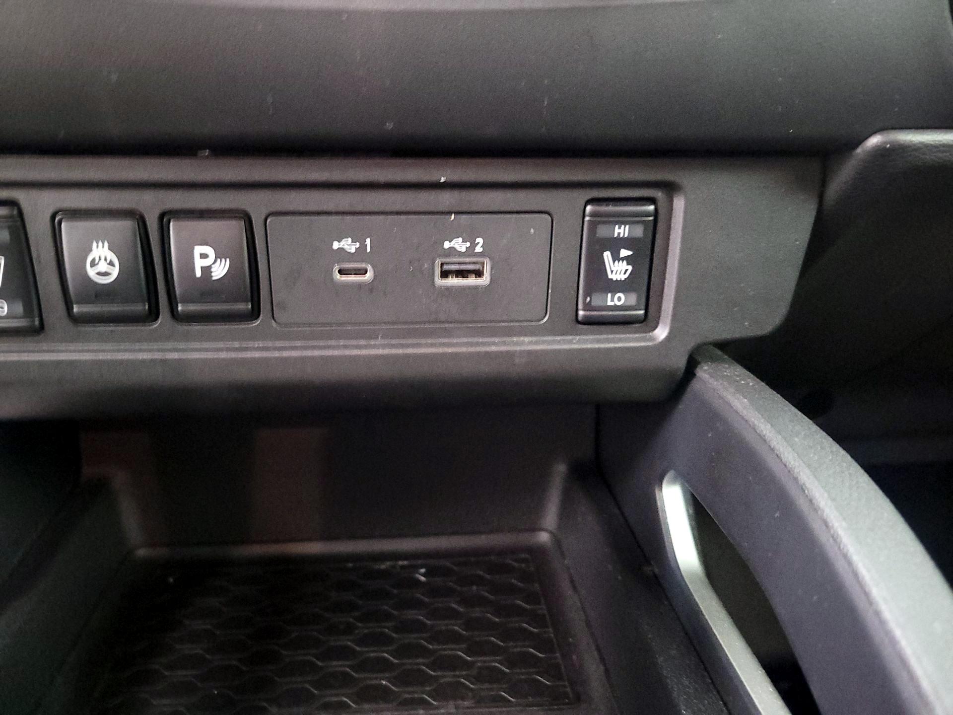 Thumbnail: 2022 Nissan Frontier - 18