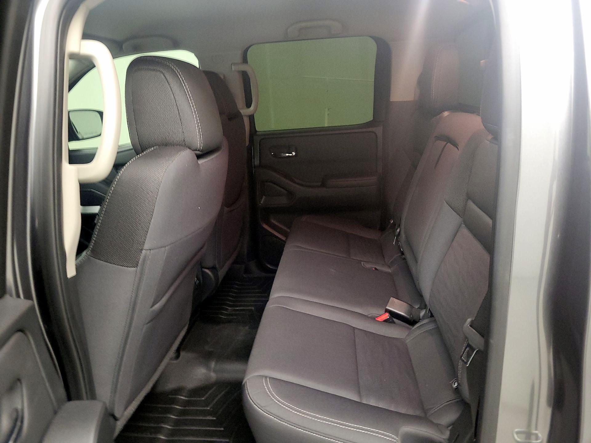 Thumbnail: 2022 Nissan Frontier - 19