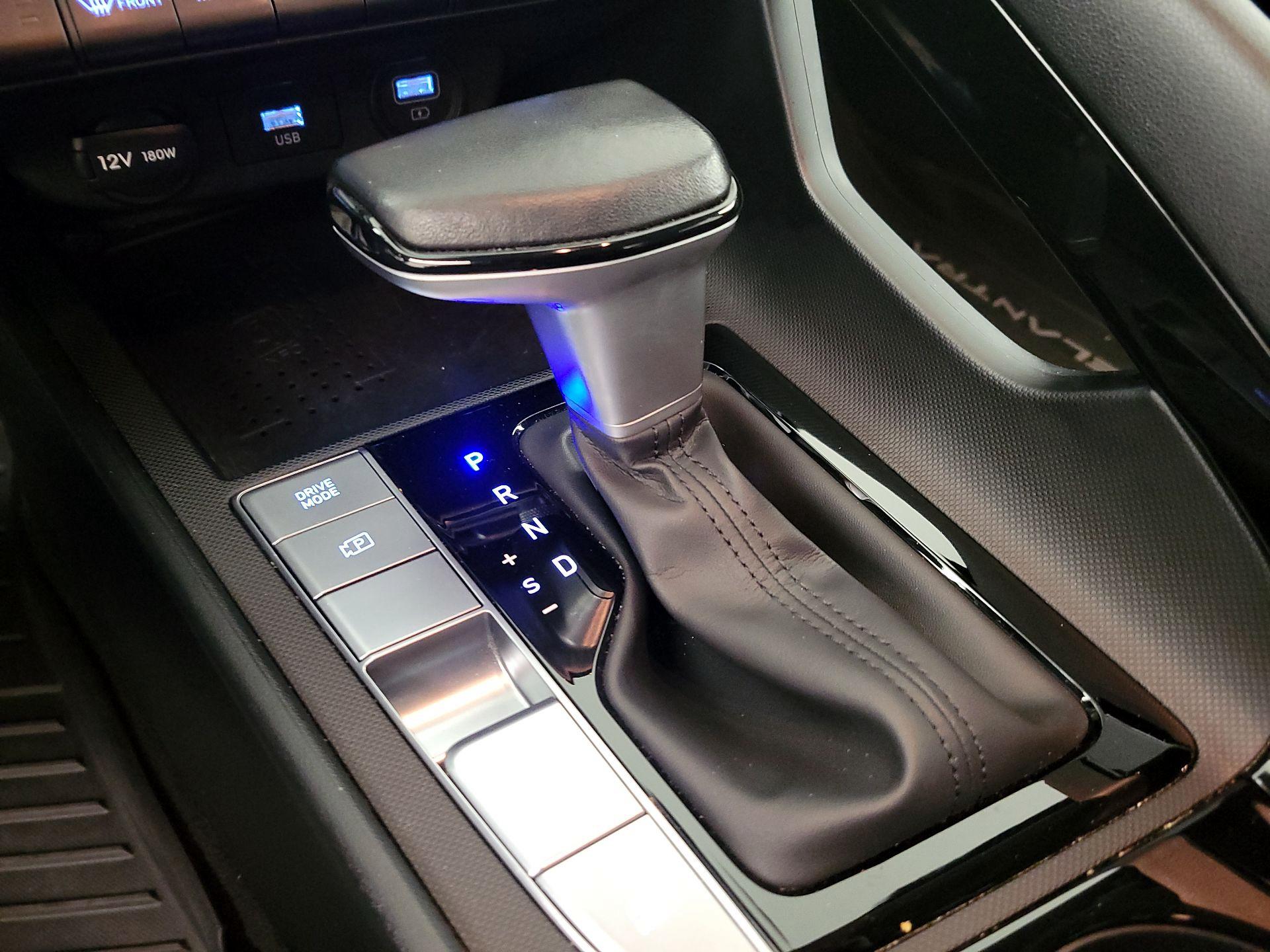 Thumbnail: 2023 Hyundai Elantra - 18