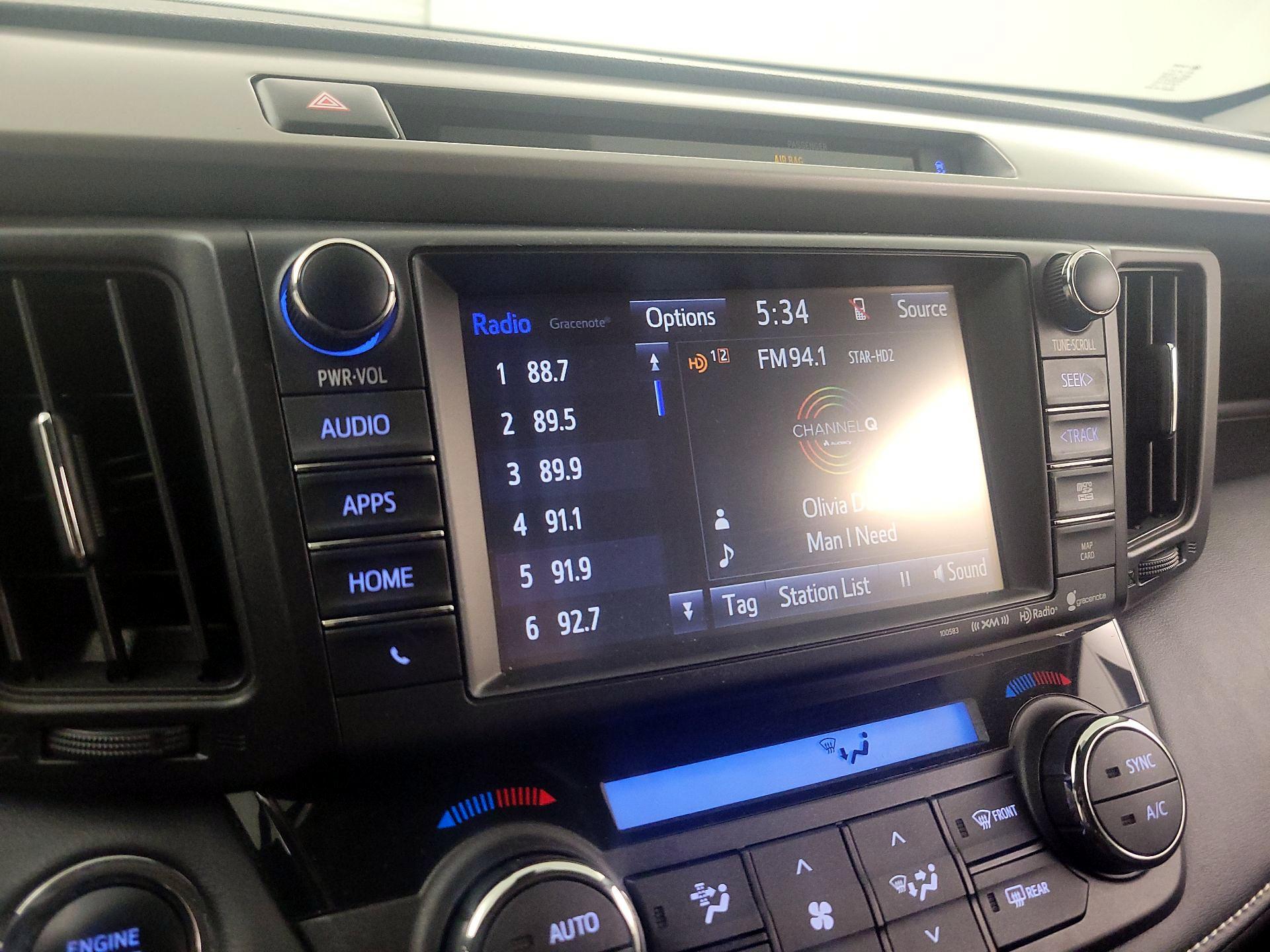 Thumbnail: 2016 Toyota RAV4 - 15