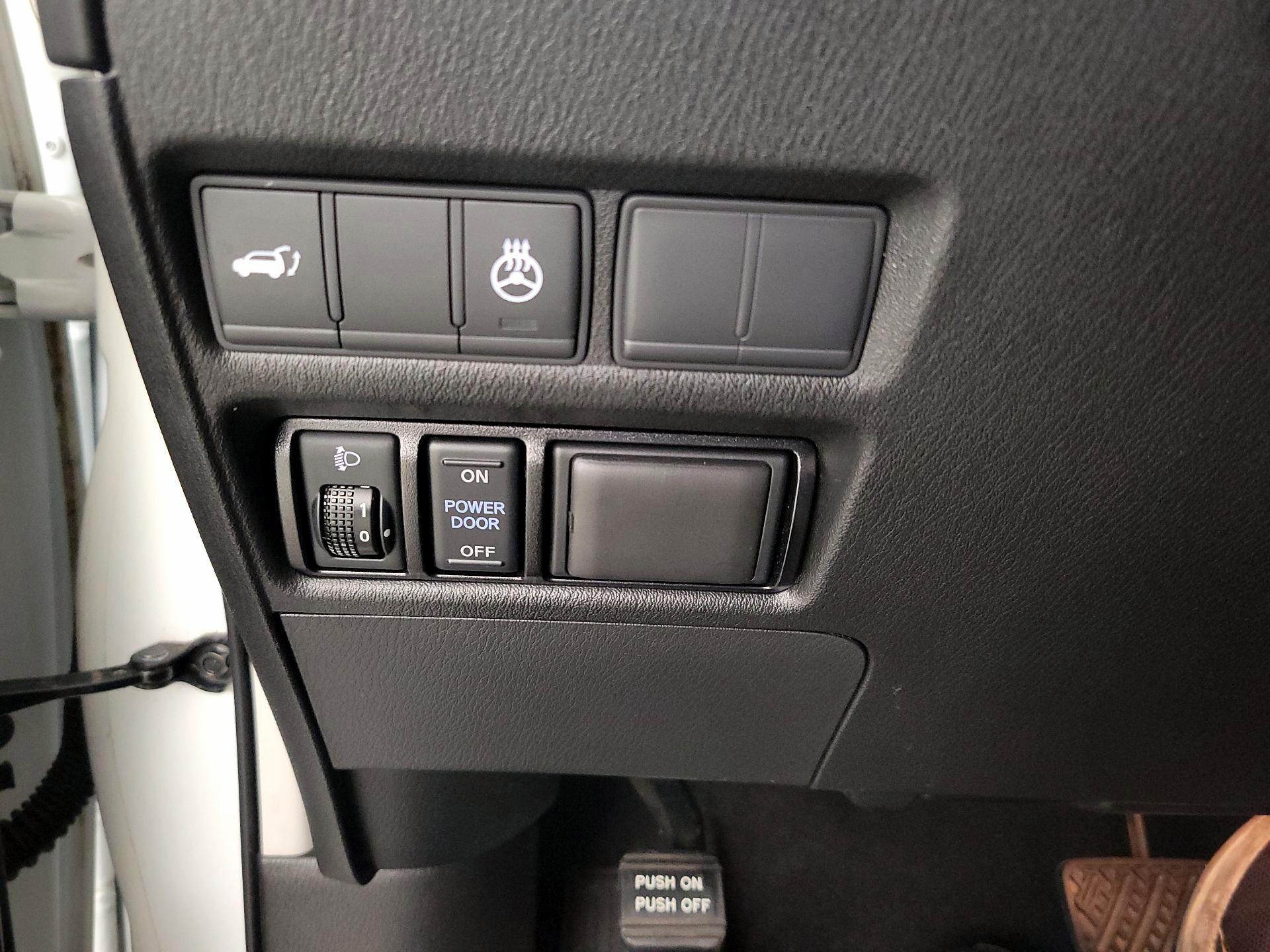 Thumbnail: 2018 INFINITI QX80 - 13