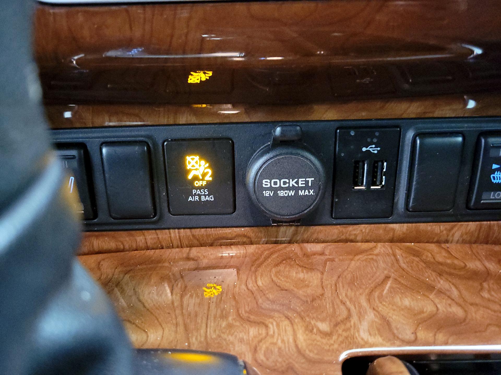 Thumbnail: 2018 INFINITI QX80 - 19