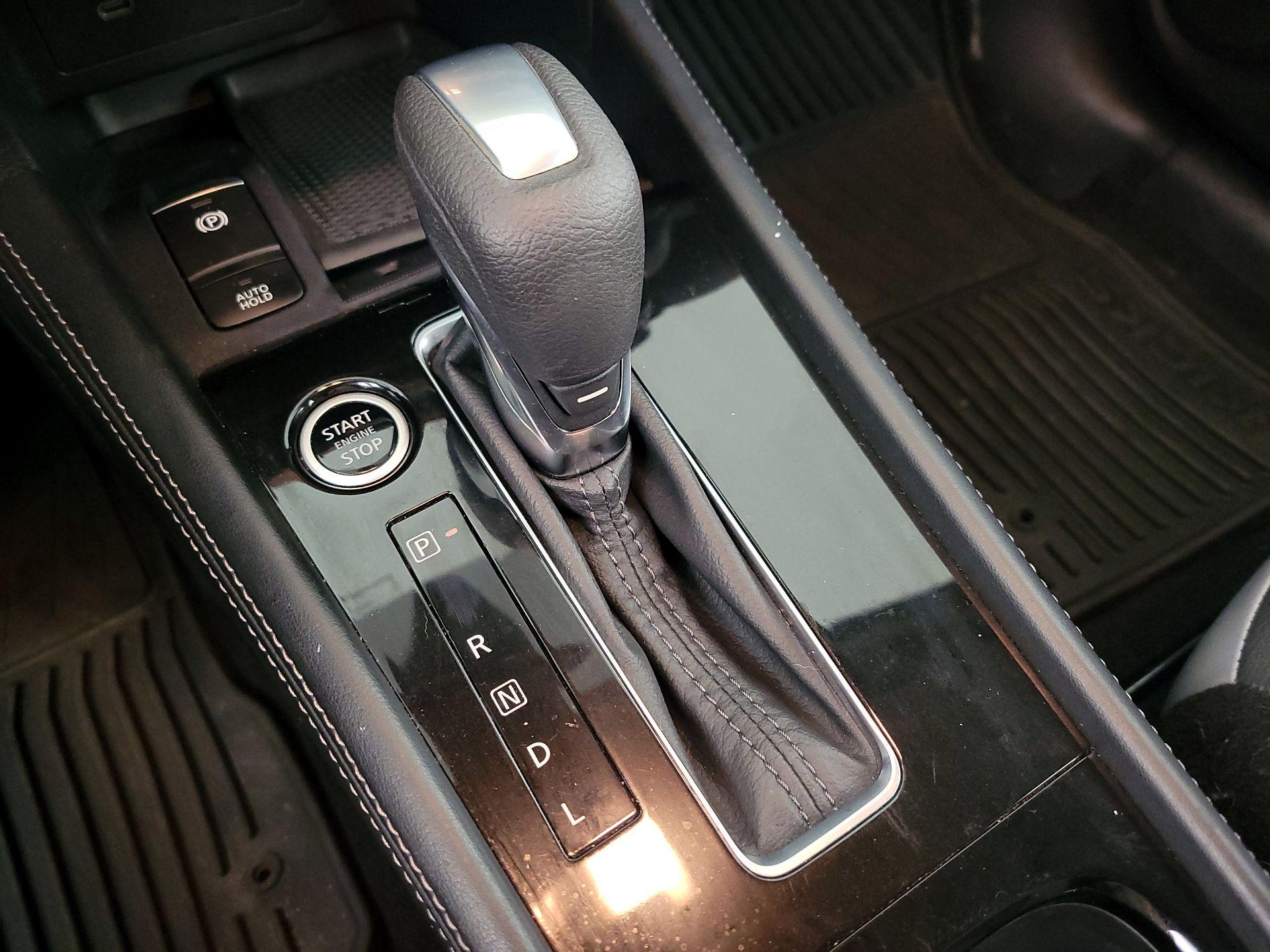 Thumbnail: 2023 Nissan Kicks - 17