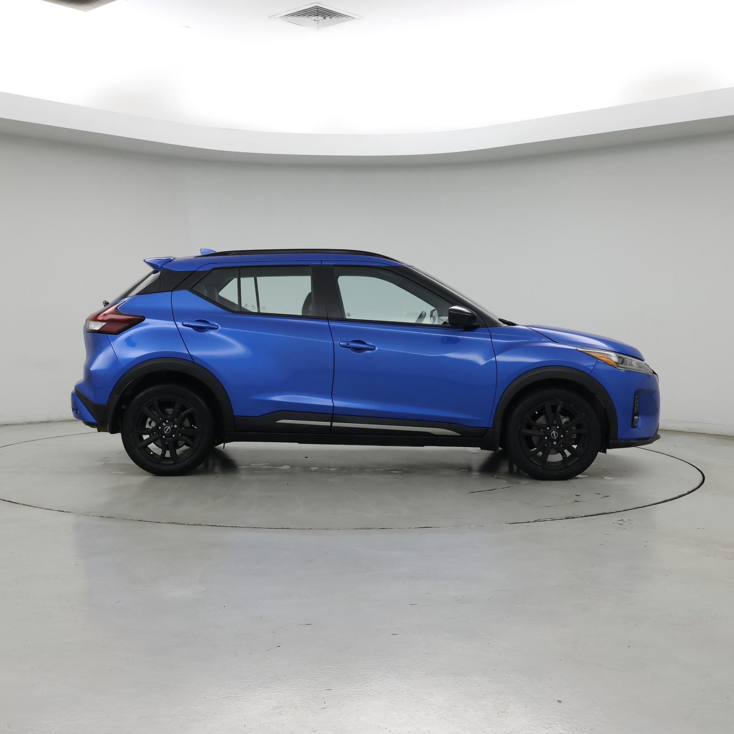 Thumbnail: 2023 Nissan Kicks - 7
