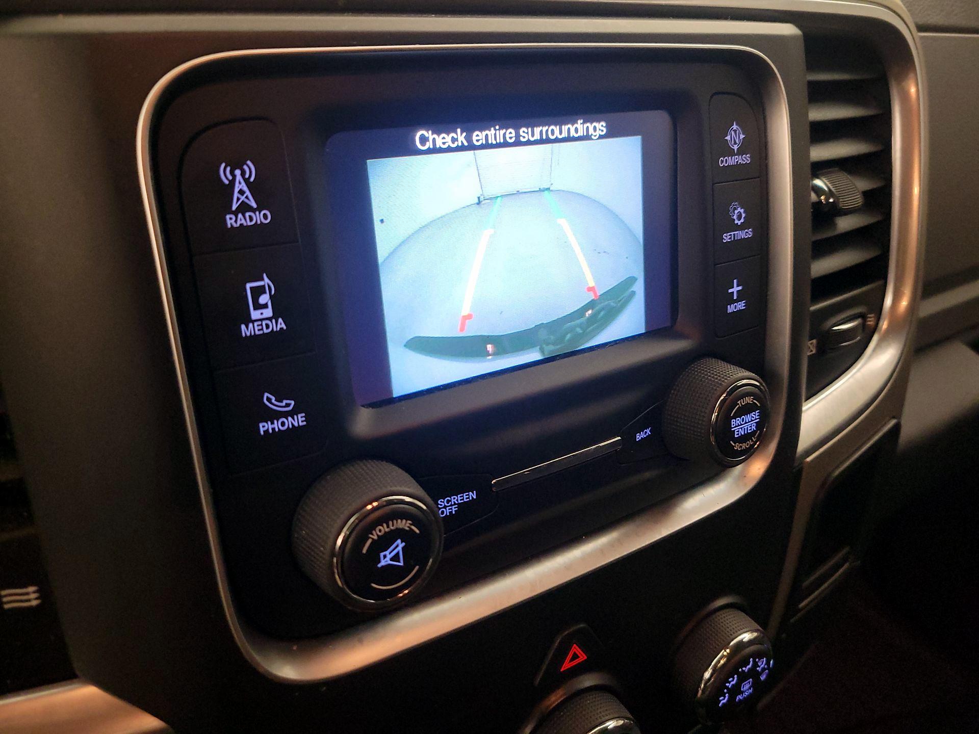 Thumbnail: 2019 RAM 1500 Classic - 14