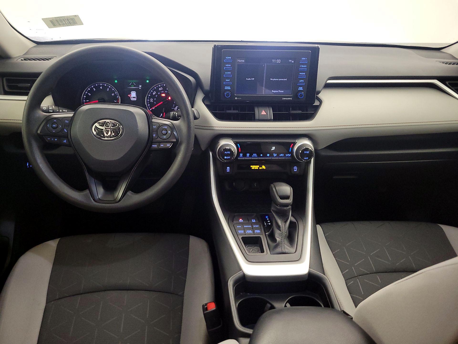 Thumbnail: 2021 Toyota RAV4 - 9