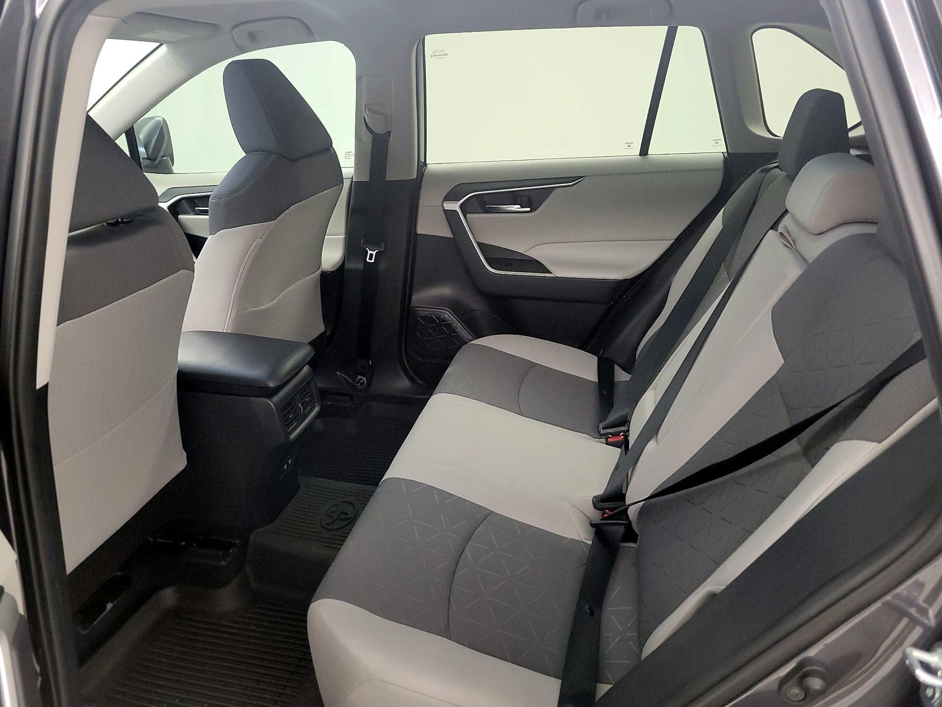 Thumbnail: 2021 Toyota RAV4 - 19