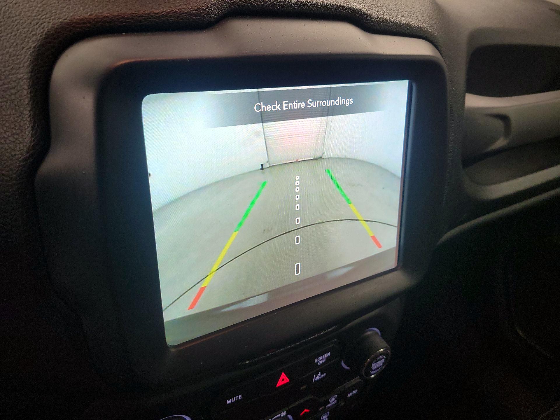 Thumbnail: 2021 Jeep Renegade - 15