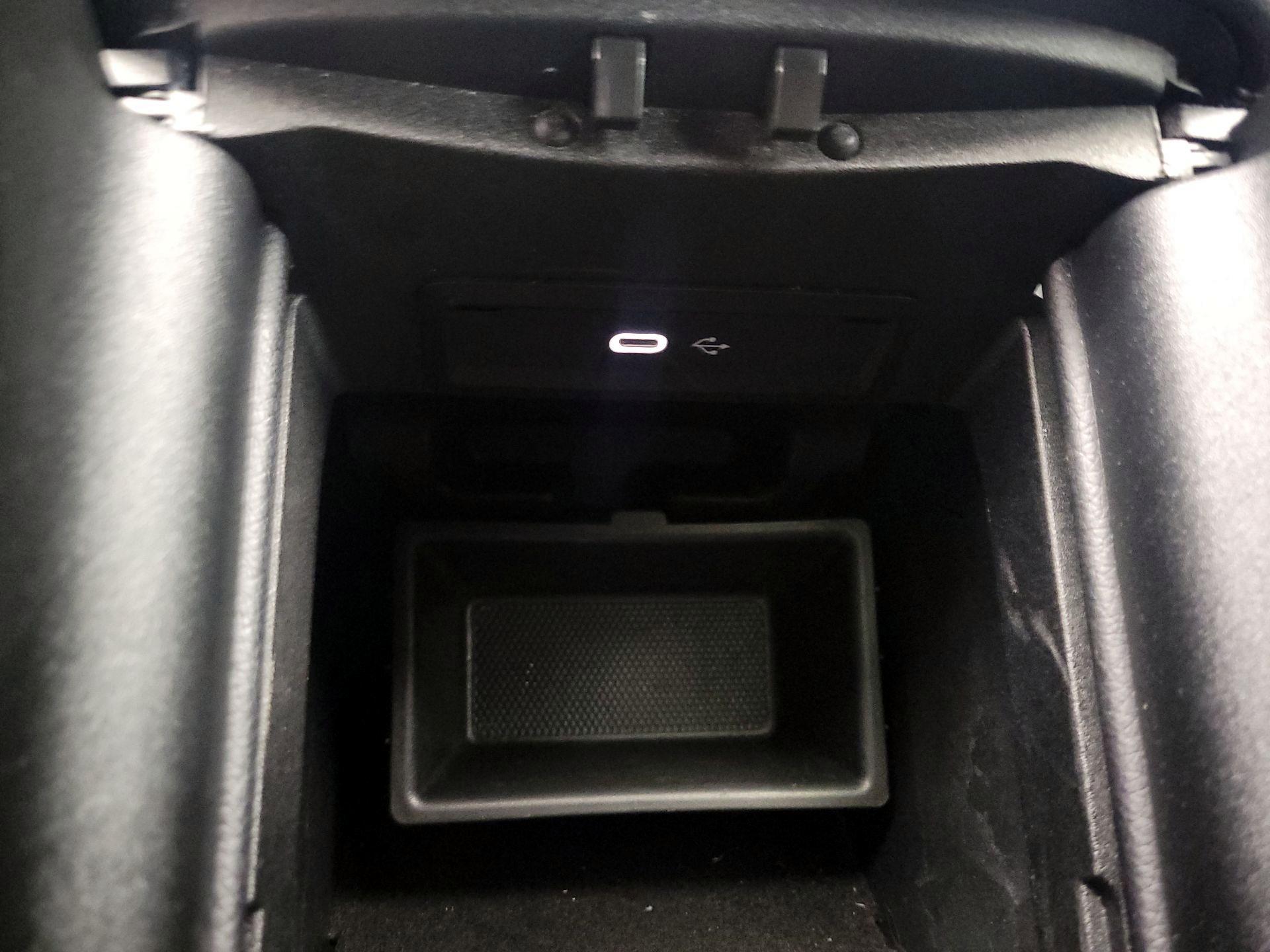 Thumbnail: 2024 Mercedes-Benz GLE - 19