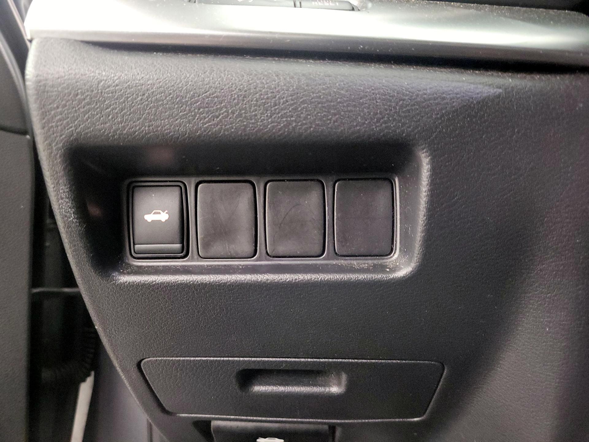 Thumbnail: 2019 Nissan Maxima - 13