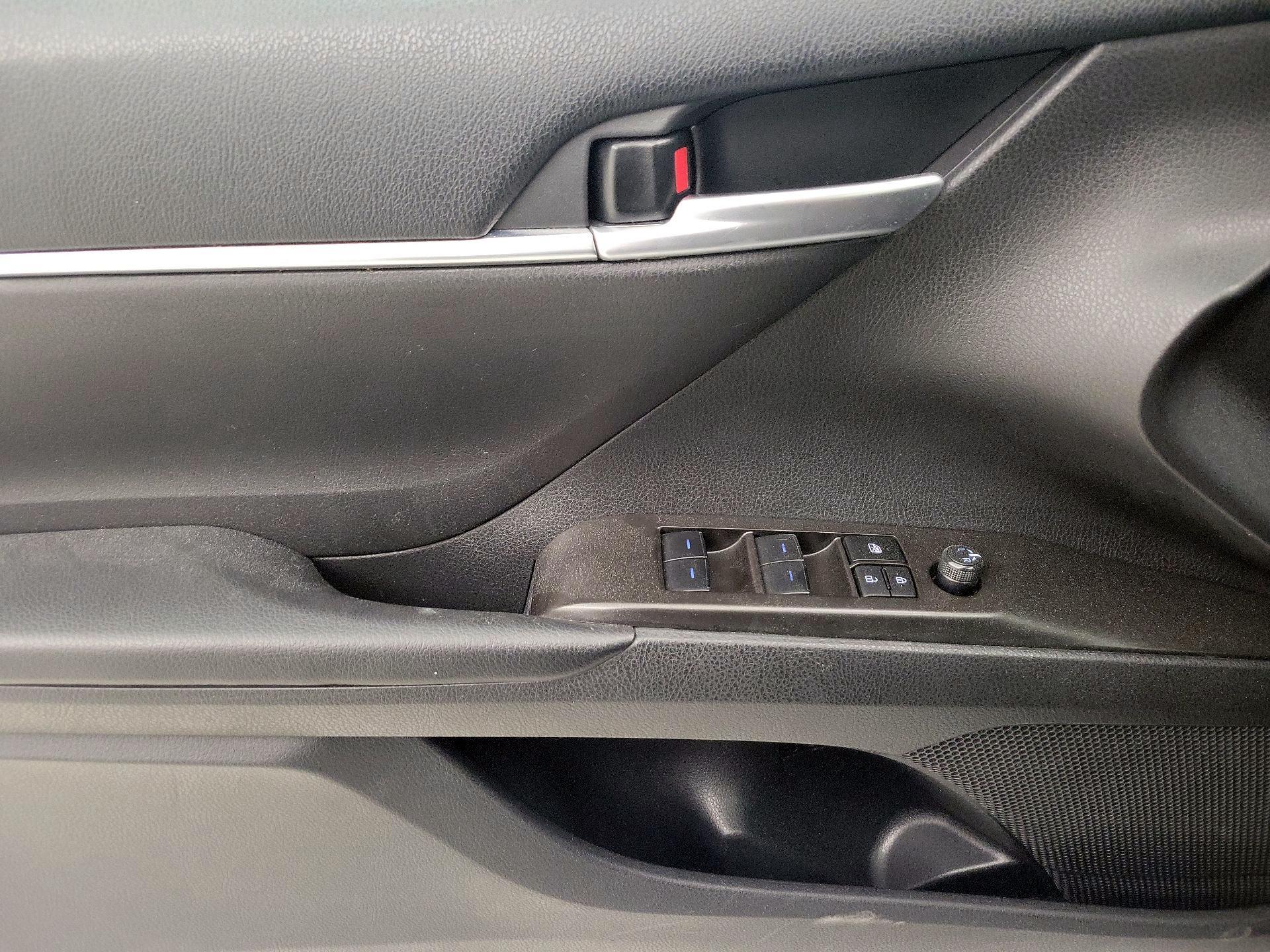 Thumbnail: 2024 Toyota Camry - 12