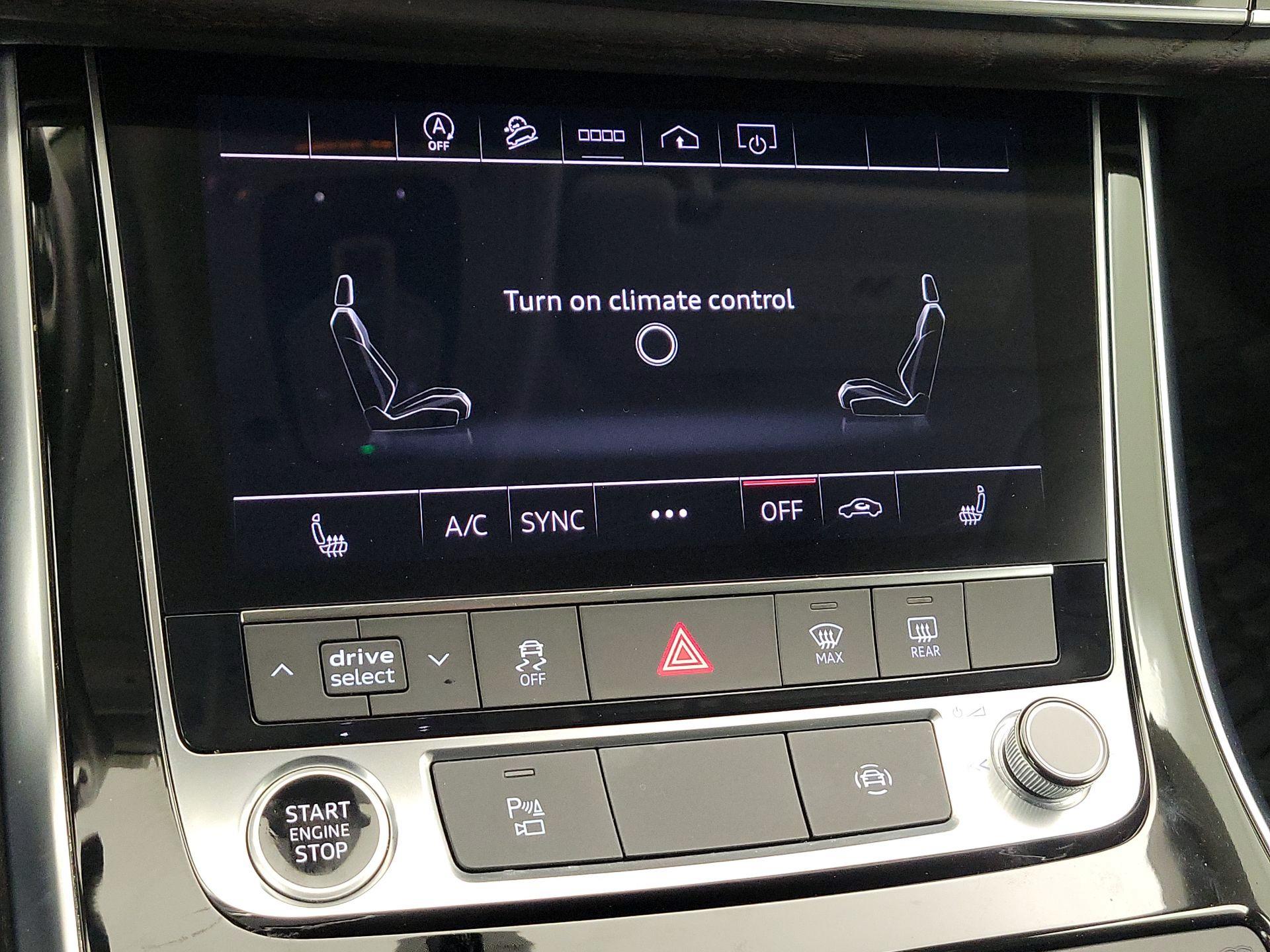 Thumbnail: 2023 Audi Q8 - 17