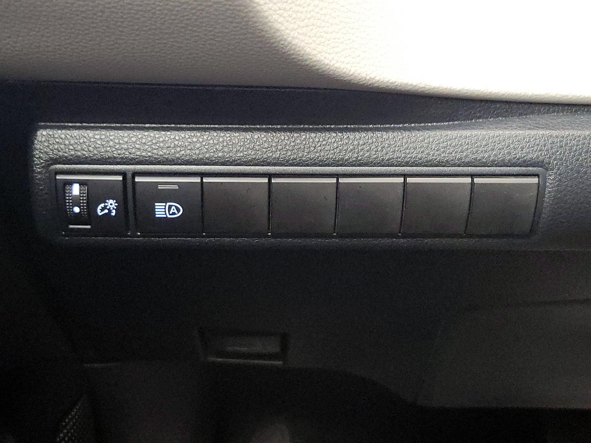 Thumbnail: 2023 Toyota Corolla - 13