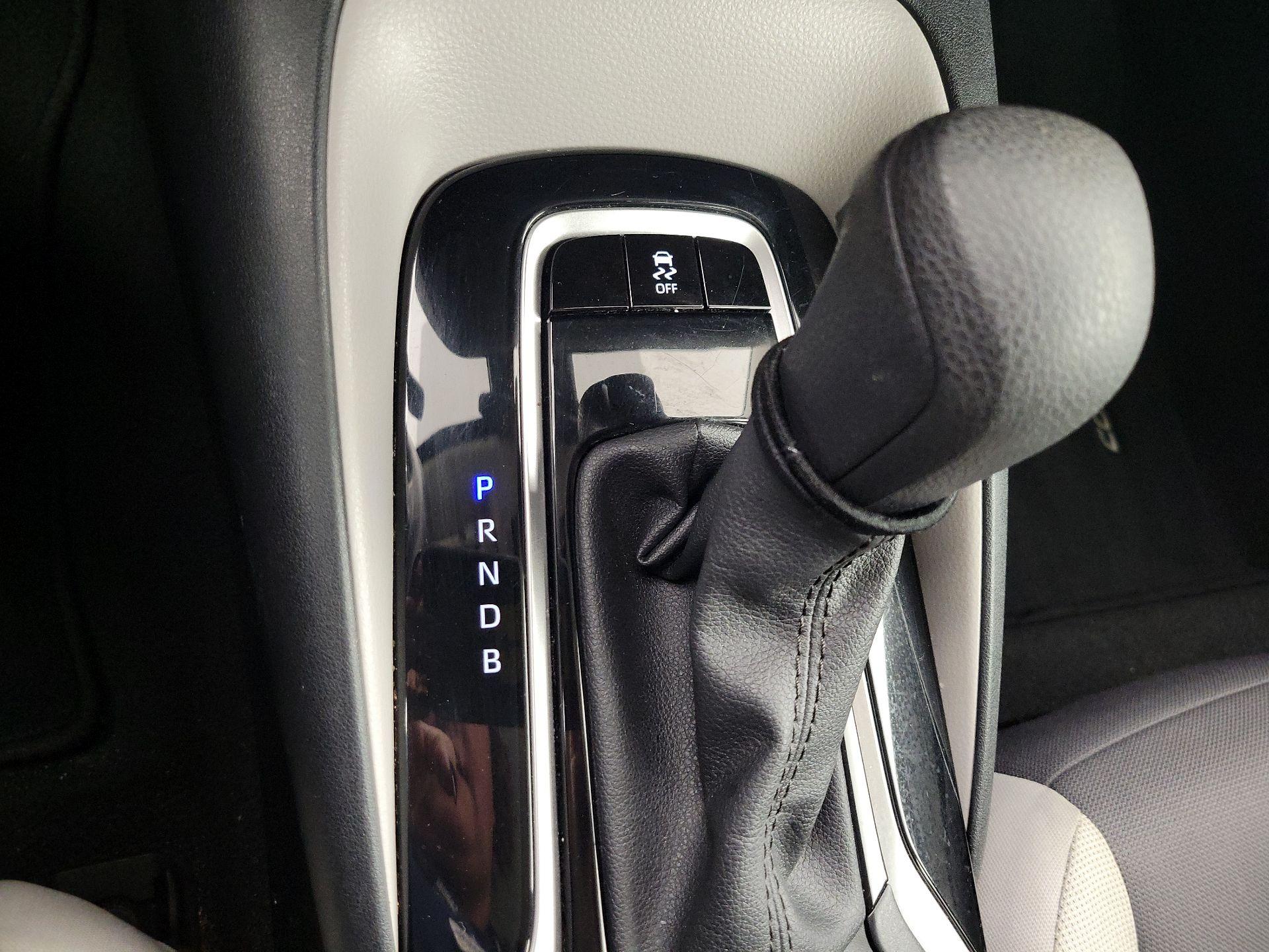 Thumbnail: 2023 Toyota Corolla - 17