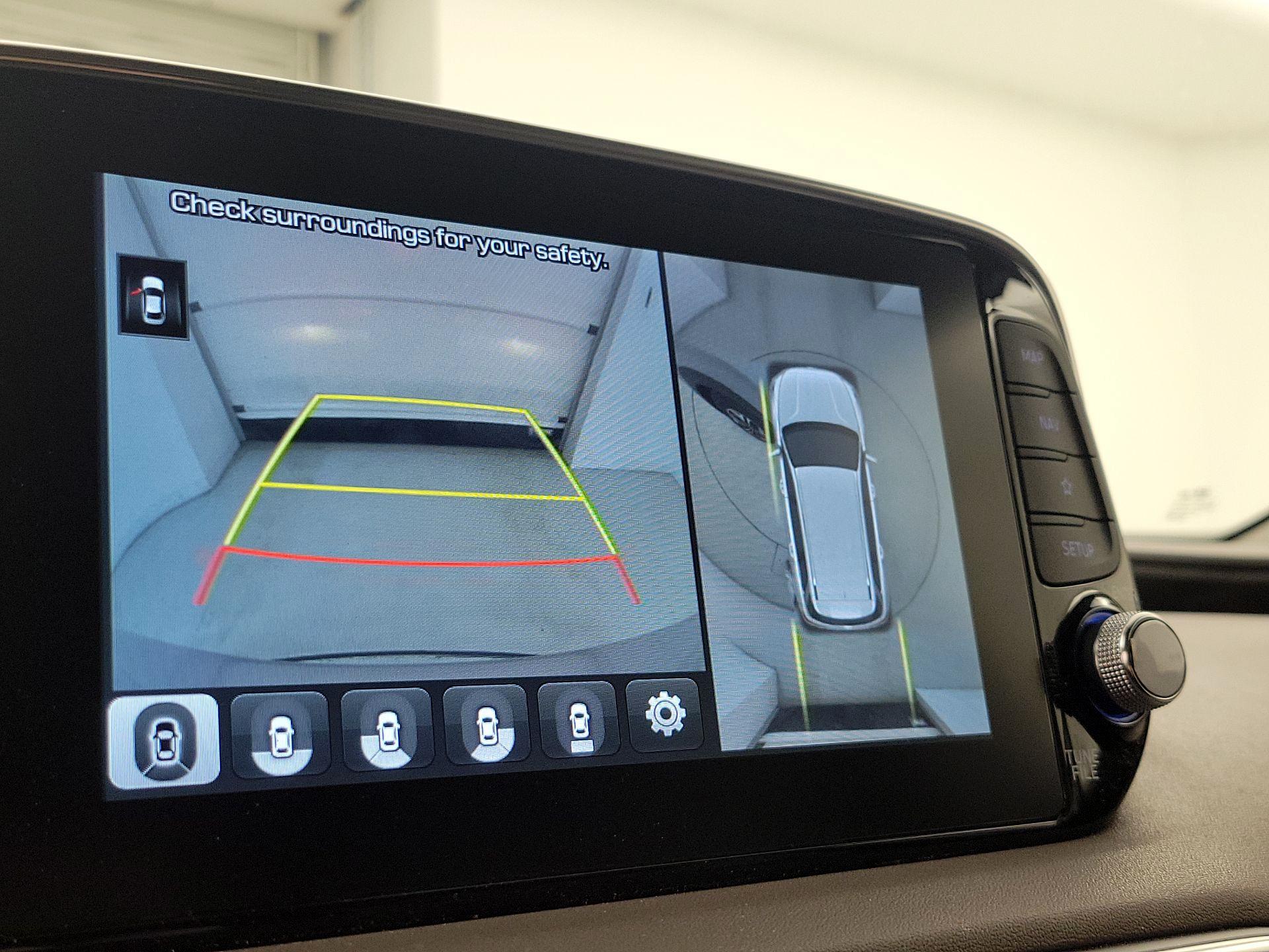 Thumbnail: 2020 Hyundai Santa Fe - 15