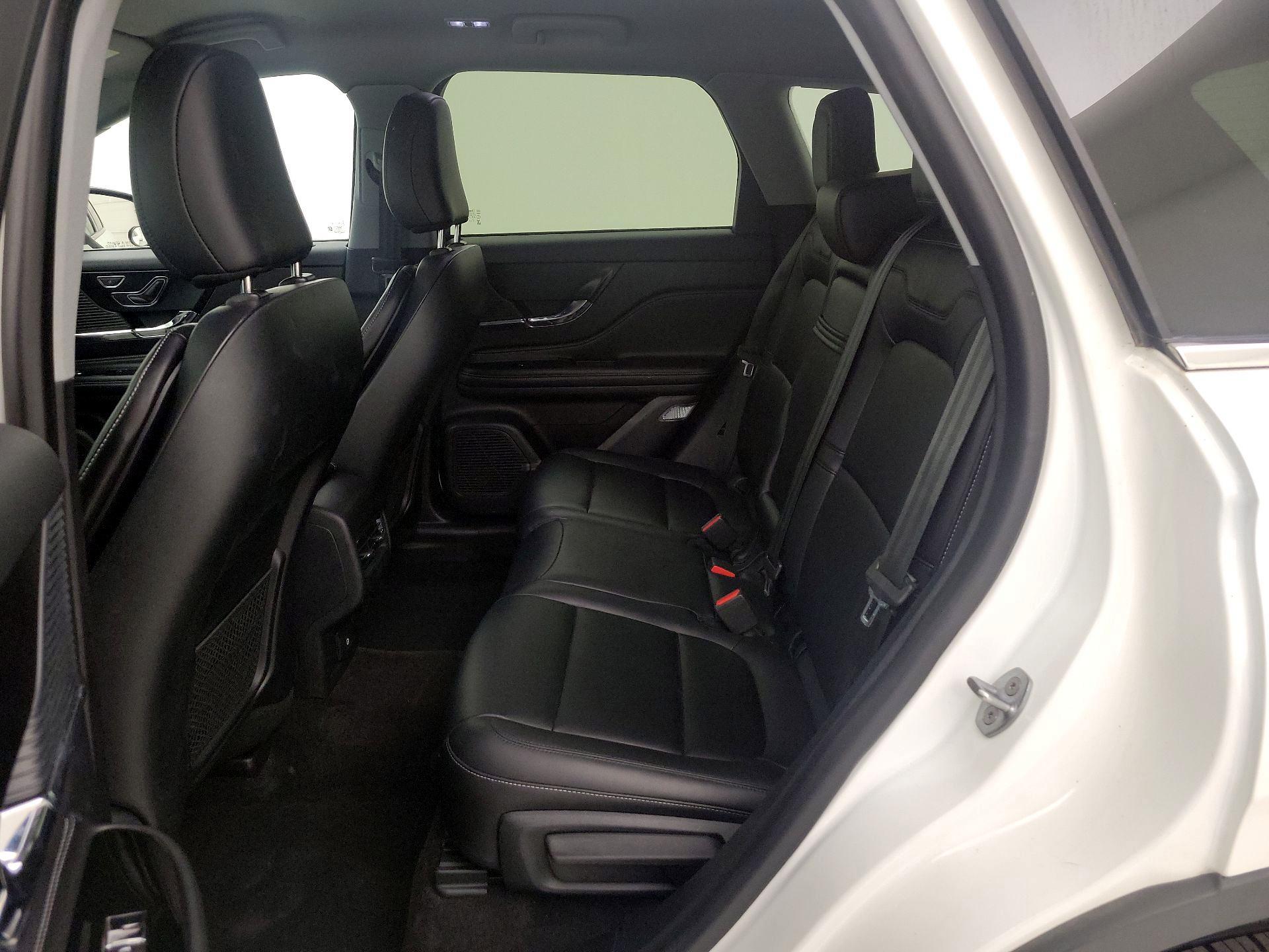 Thumbnail: 2021 Lincoln Corsair - 19