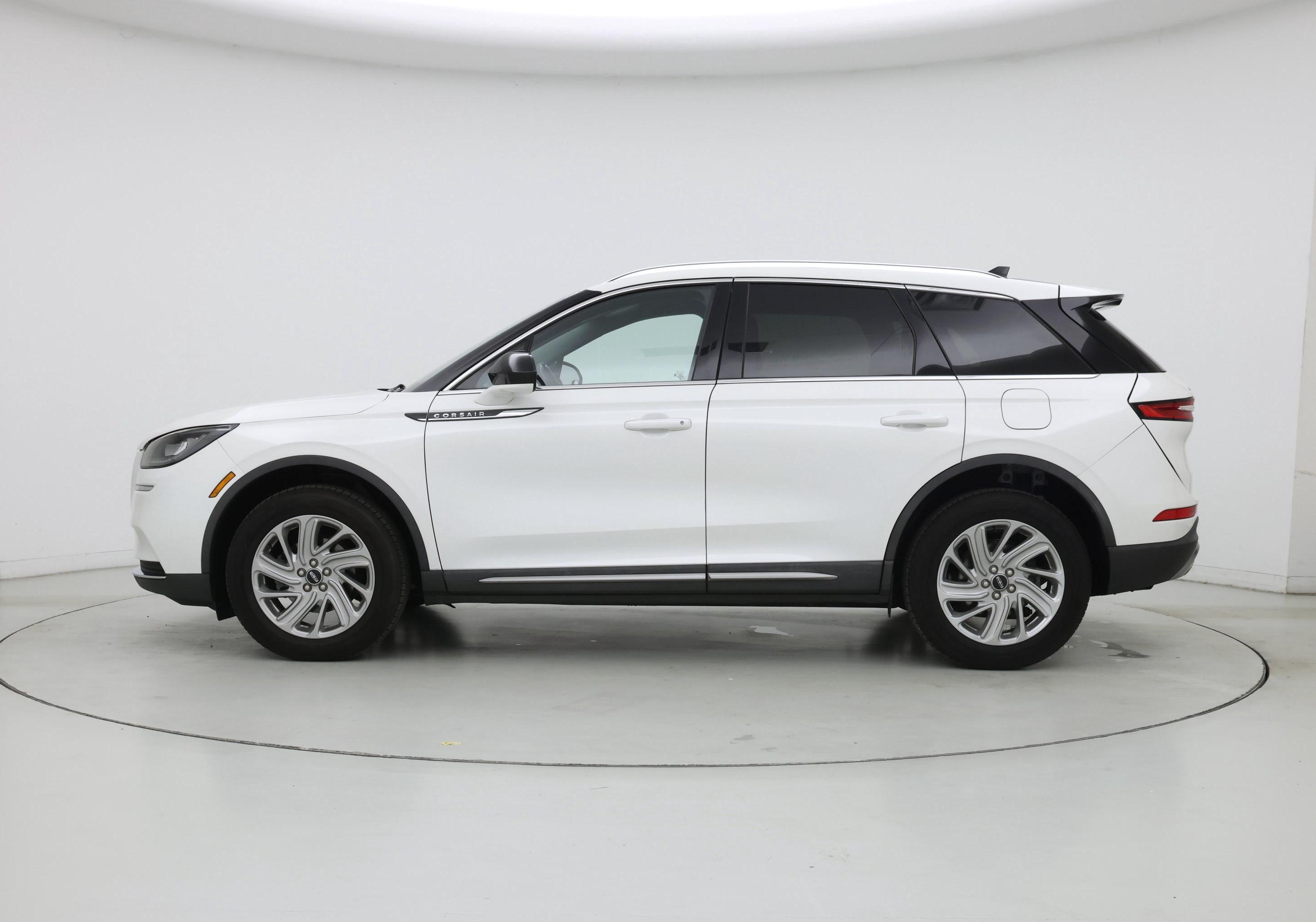 Thumbnail: 2021 Lincoln Corsair - 3