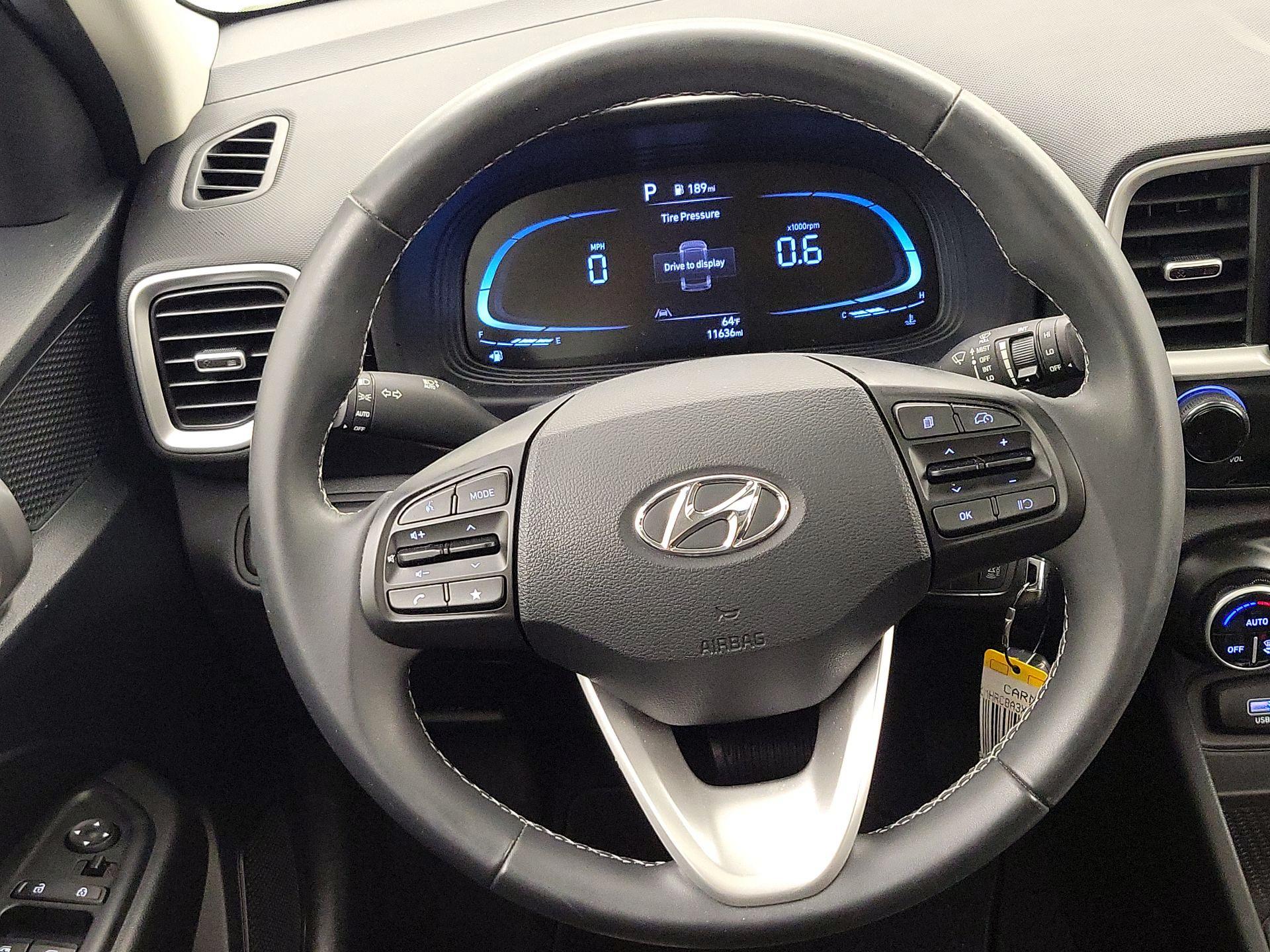 Thumbnail: 2023 Hyundai Venue - 10