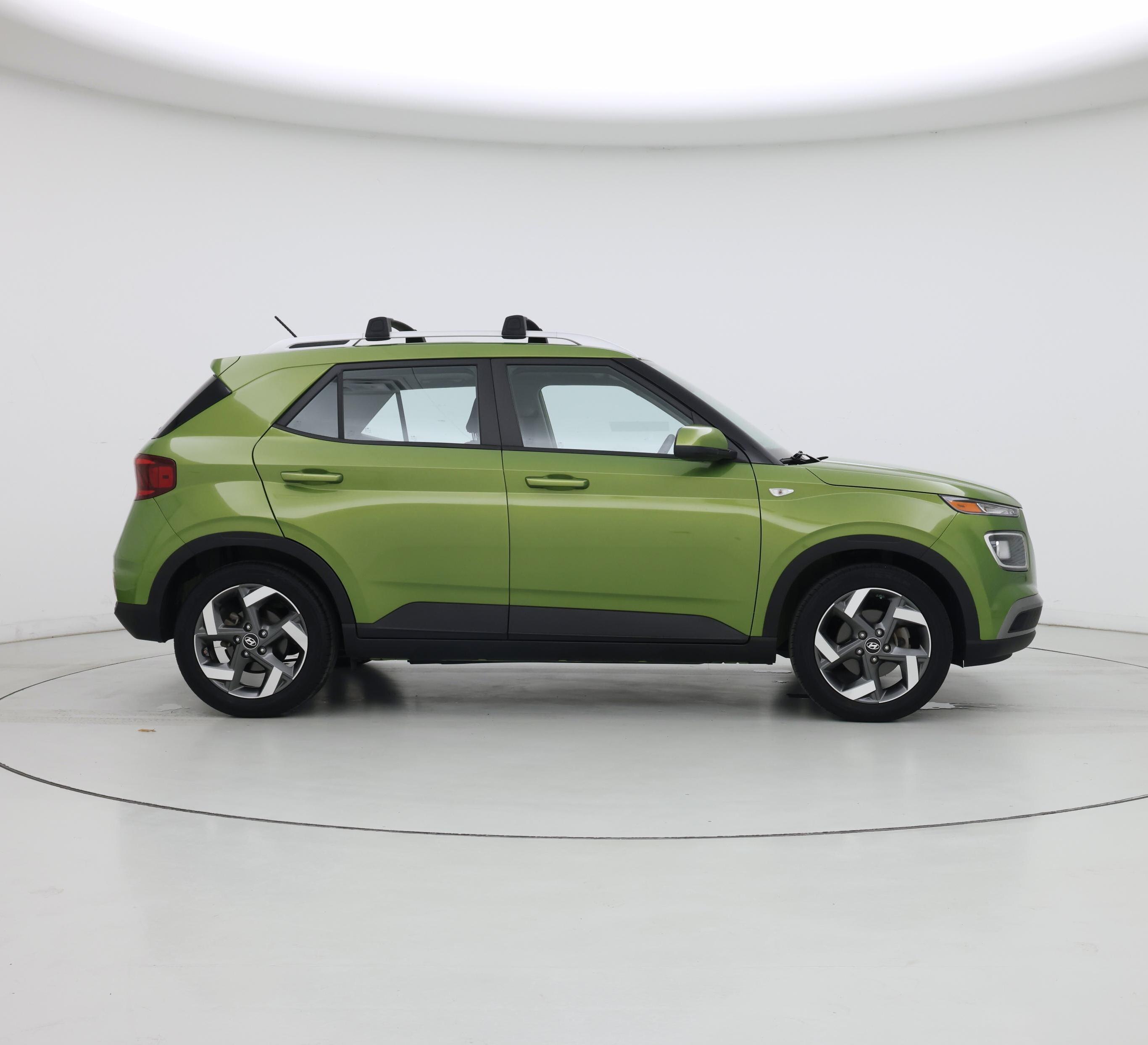 Thumbnail: 2023 Hyundai Venue - 7