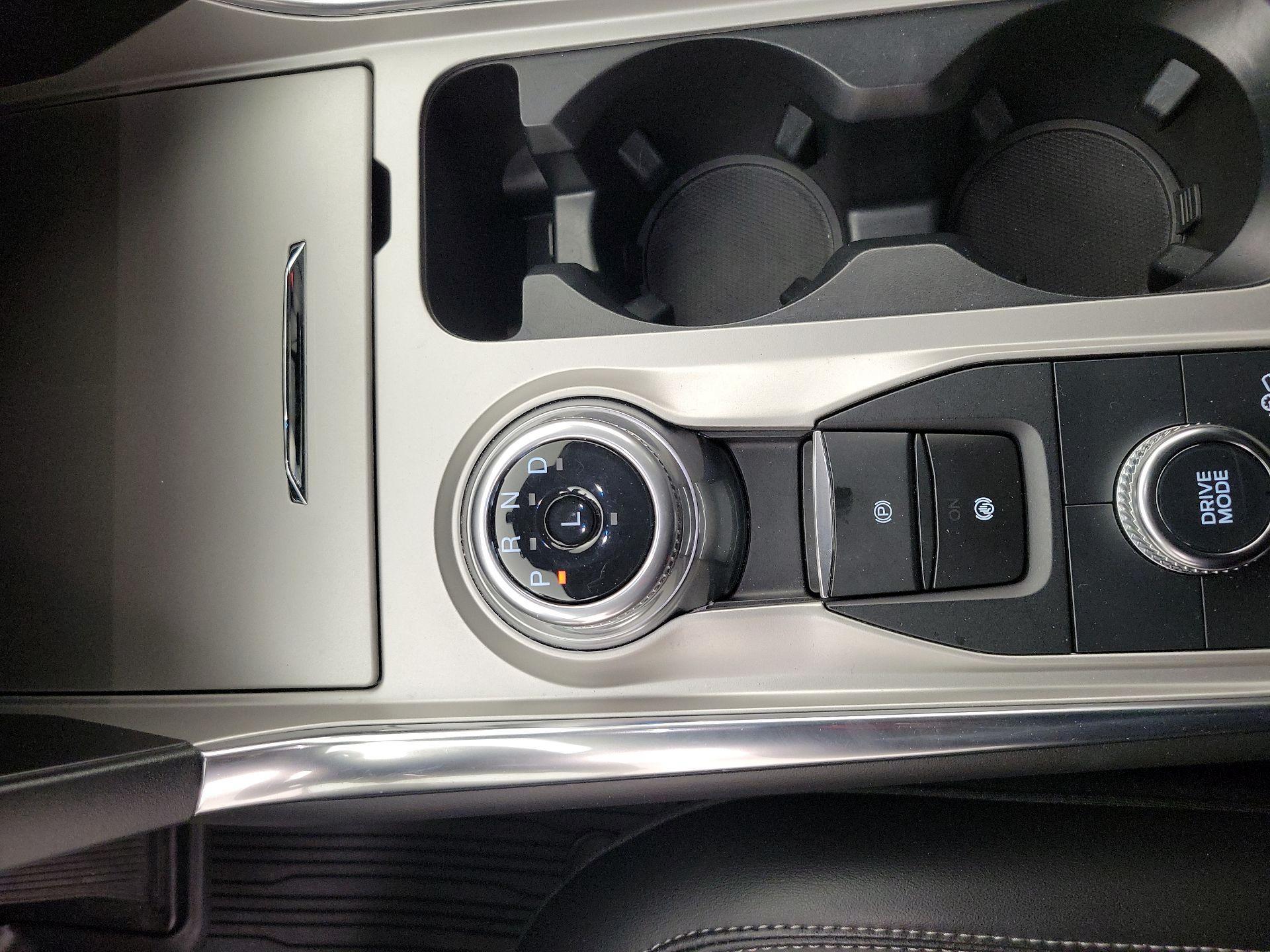 Thumbnail: 2022 Ford Explorer - 18