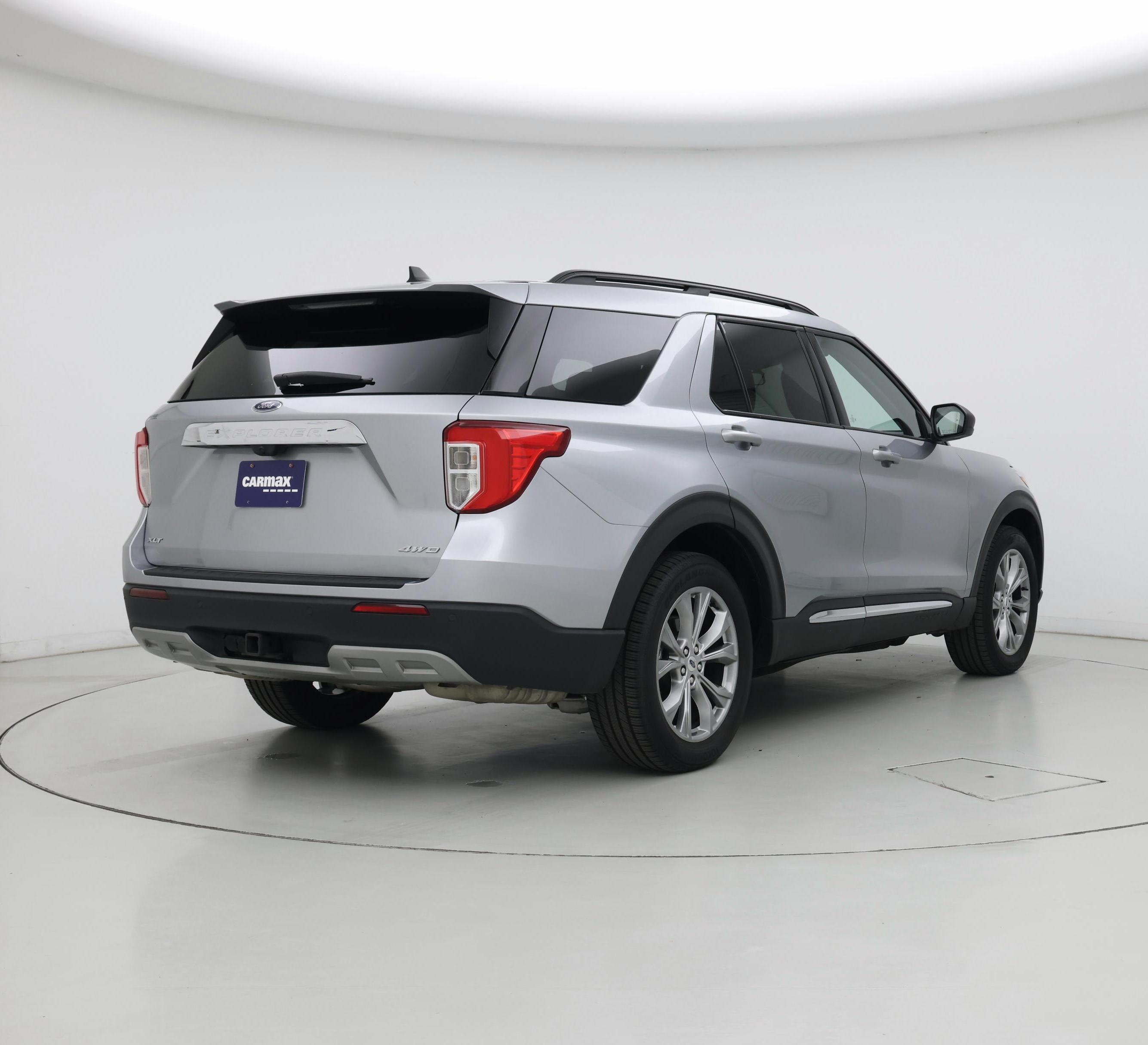 Thumbnail: 2022 Ford Explorer - 8