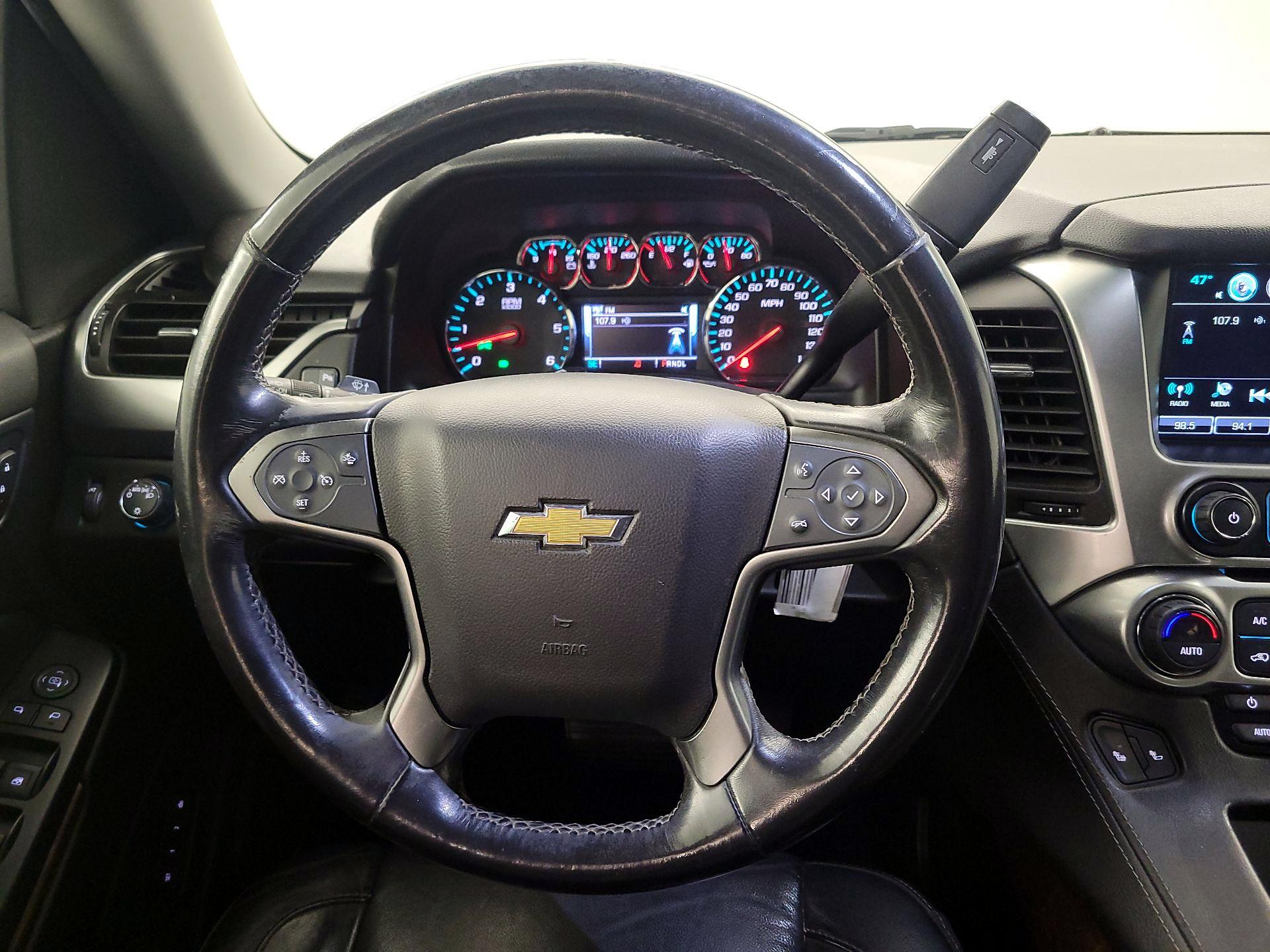 Thumbnail: 2019 Chevrolet Suburban - 10