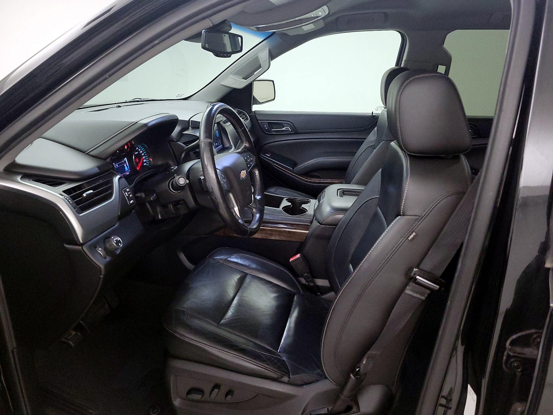 Thumbnail: 2019 Chevrolet Suburban - 11