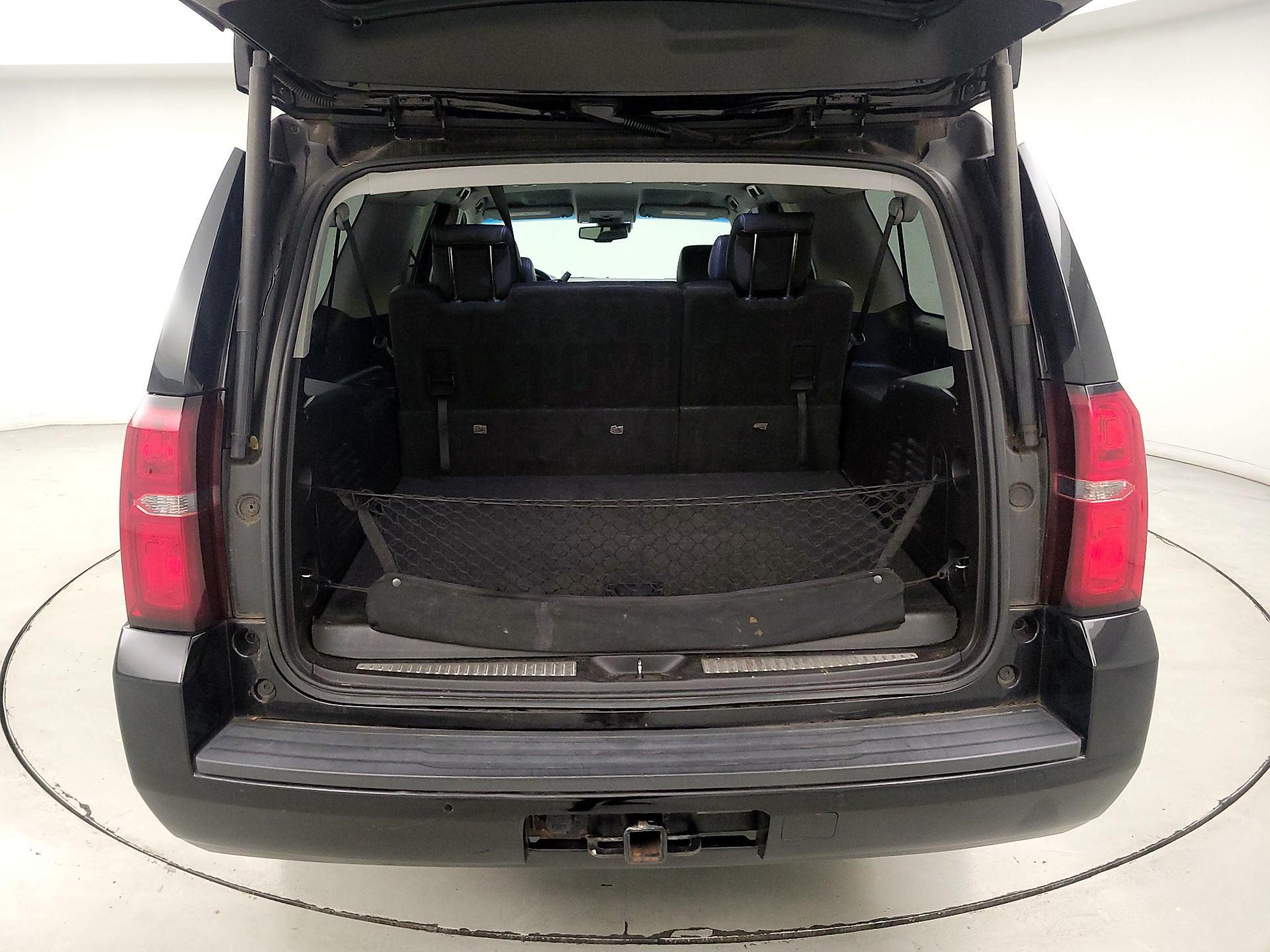 Thumbnail: 2019 Chevrolet Suburban - 20