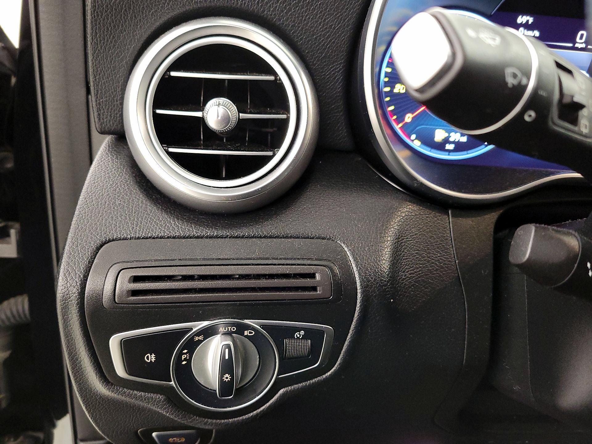 Thumbnail: 2021 Mercedes-Benz GLC - 13