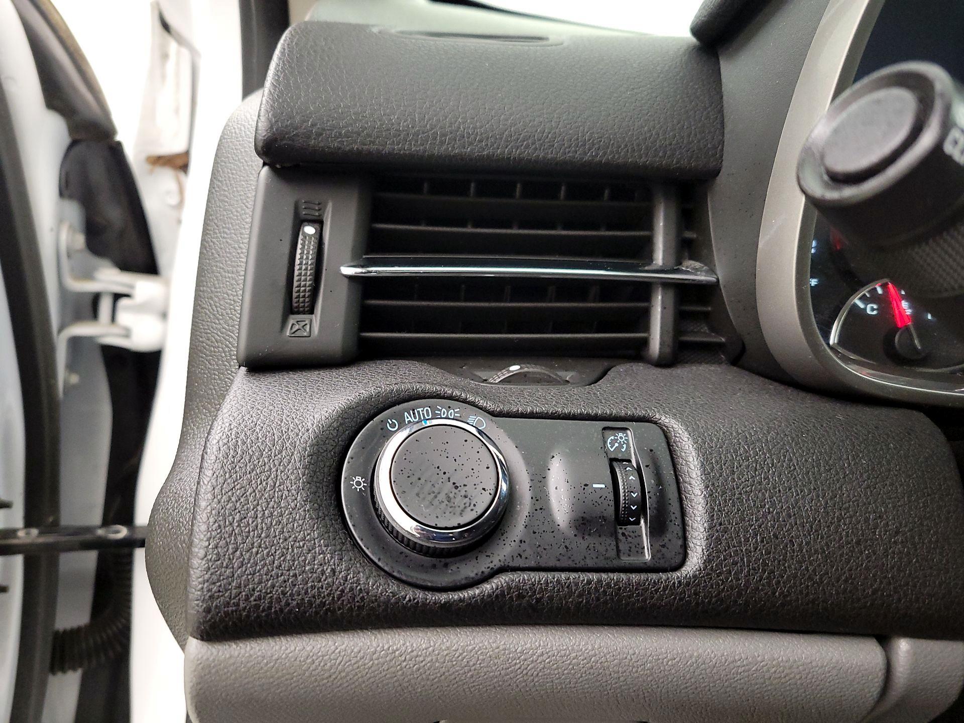 Thumbnail: 2015 Chevrolet Malibu - 13