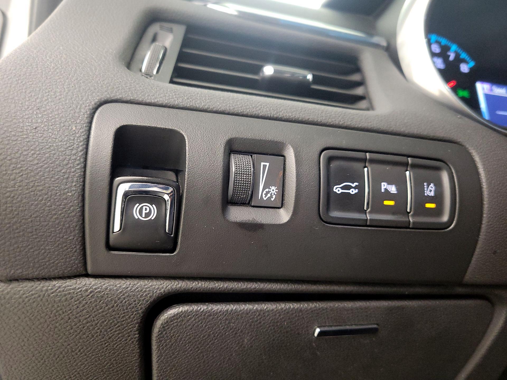 Thumbnail: 2017 Chevrolet Impala - 13