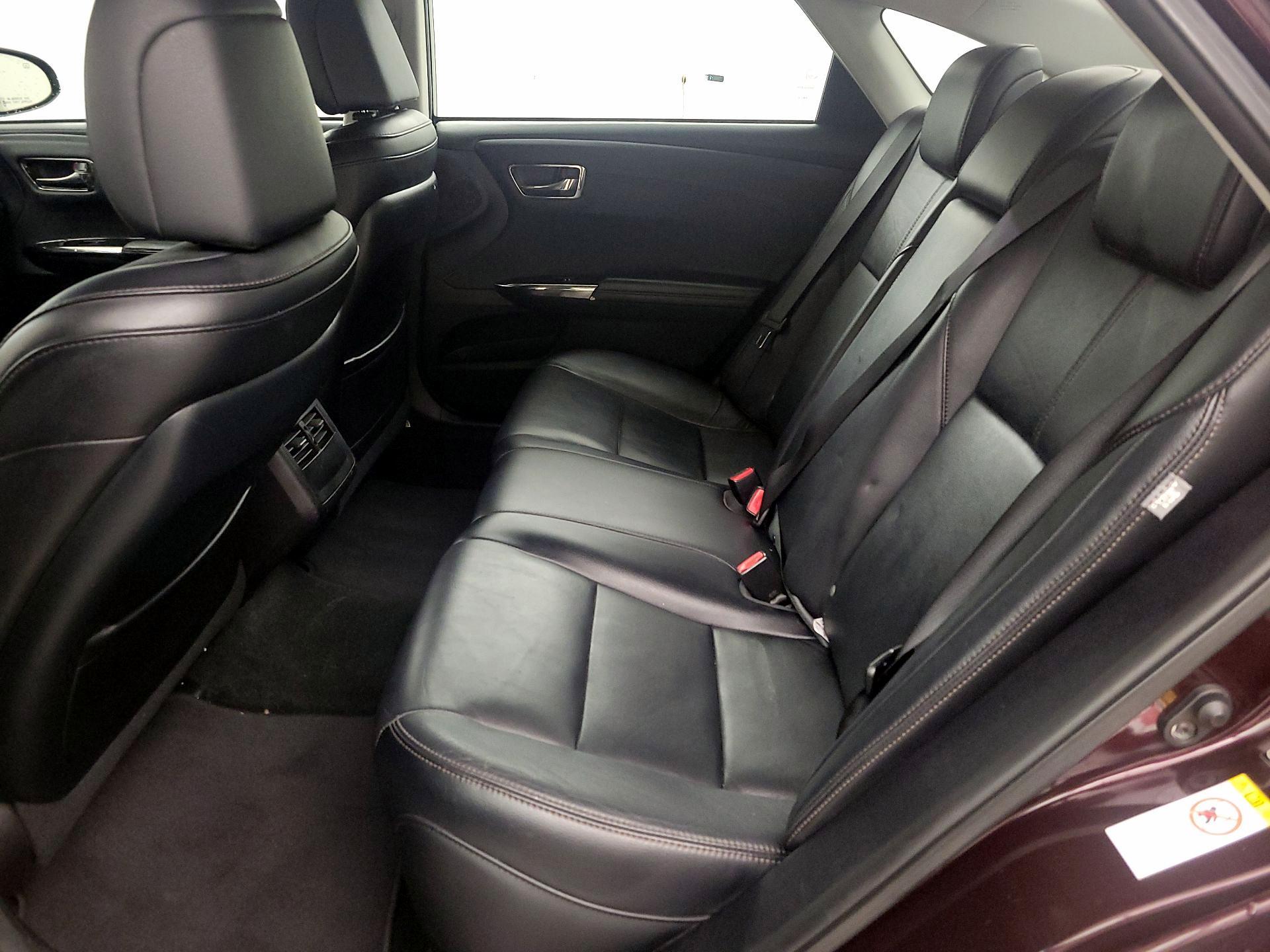 Thumbnail: 2017 Toyota Avalon - 19