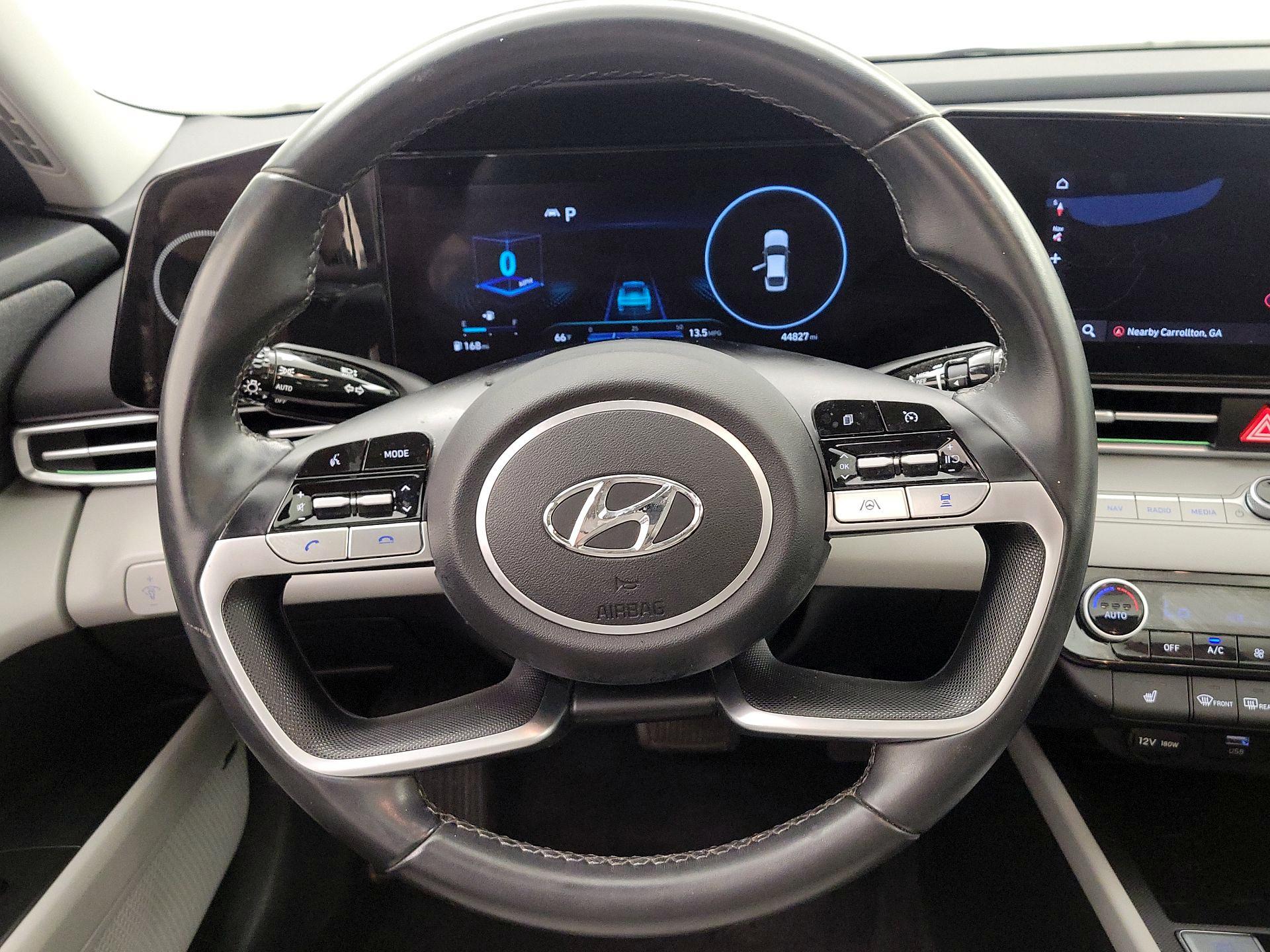 Thumbnail: 2023 Hyundai Elantra - 10
