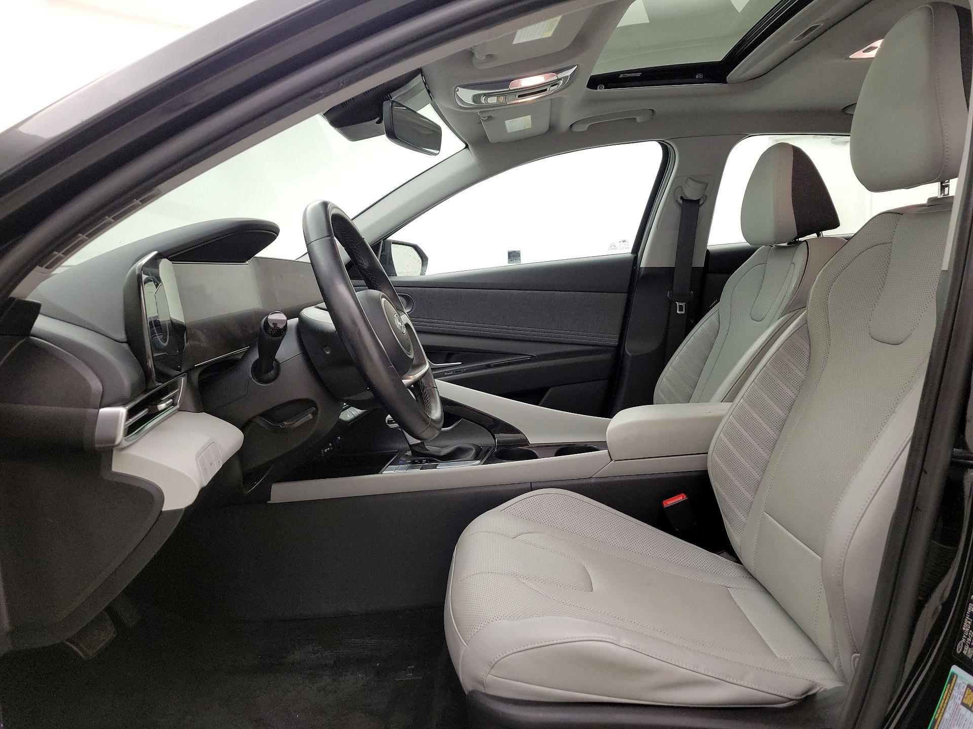 Thumbnail: 2023 Hyundai Elantra - 11