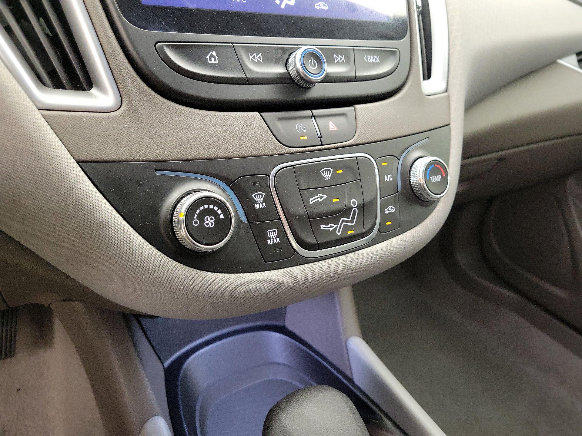 Thumbnail: 2023 Chevrolet Malibu - 16