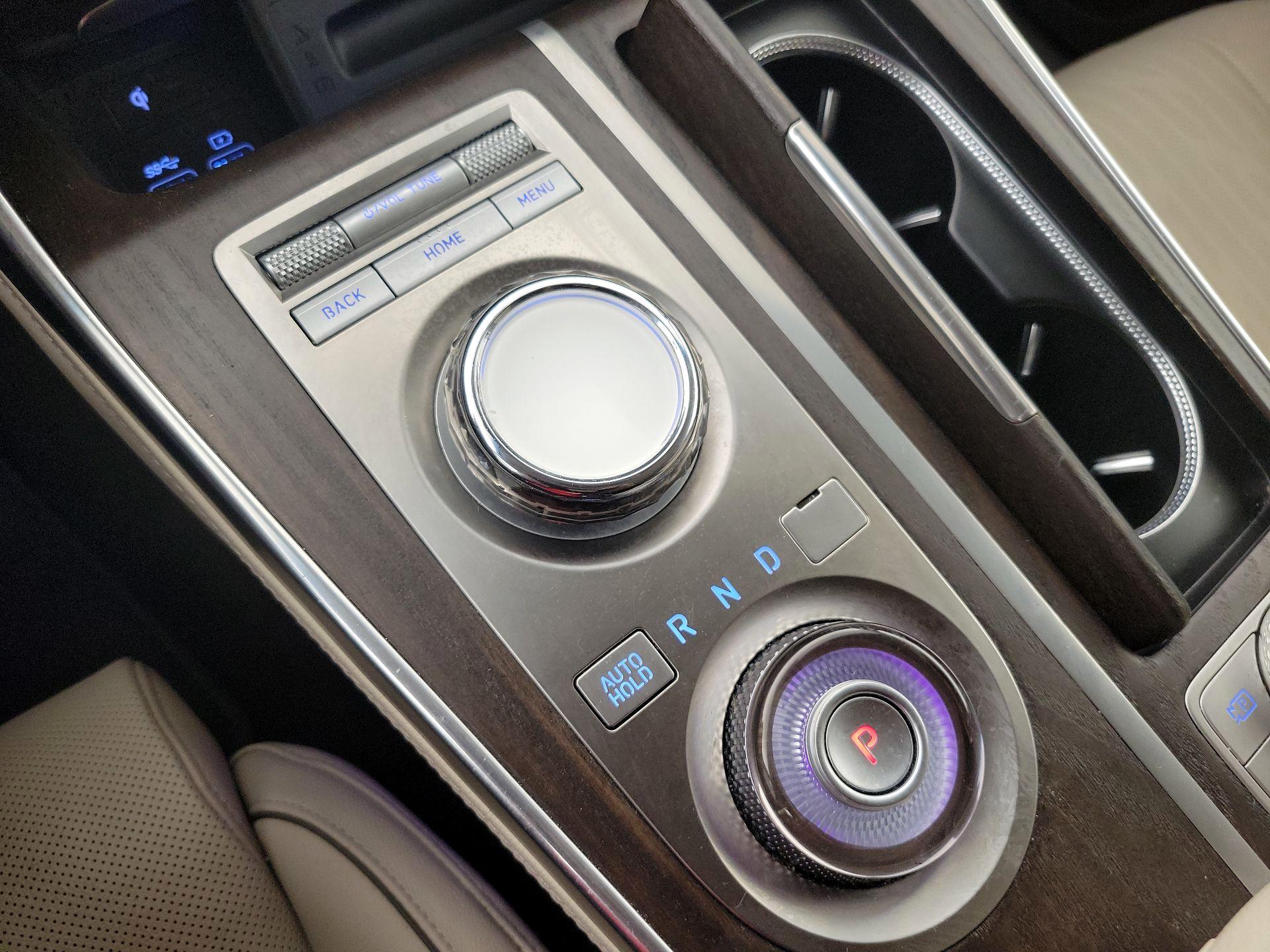 Thumbnail: 2023 Genesis GV80 - 18