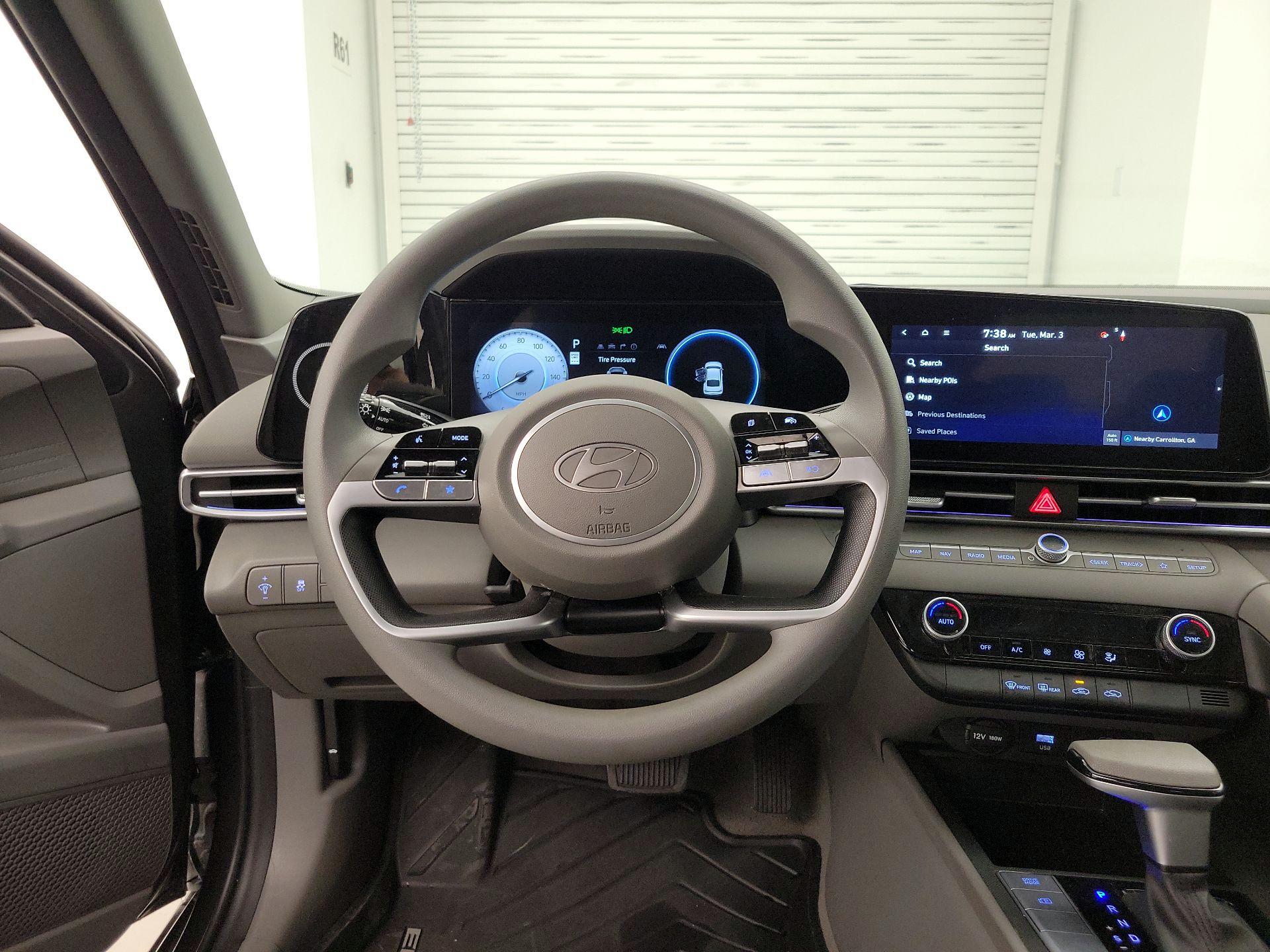 Thumbnail: 2024 Hyundai Elantra - 10