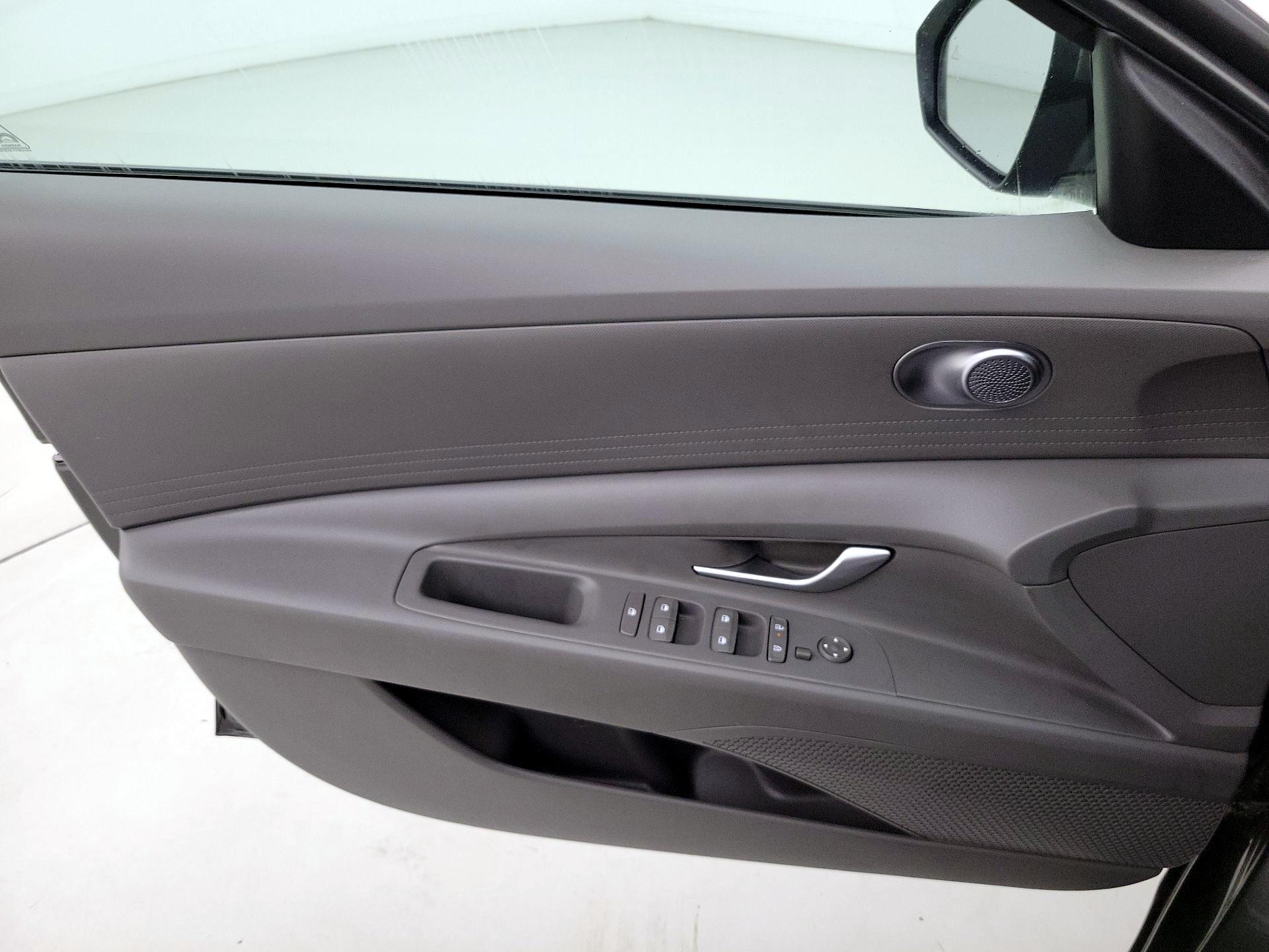 Thumbnail: 2024 Hyundai Elantra - 12