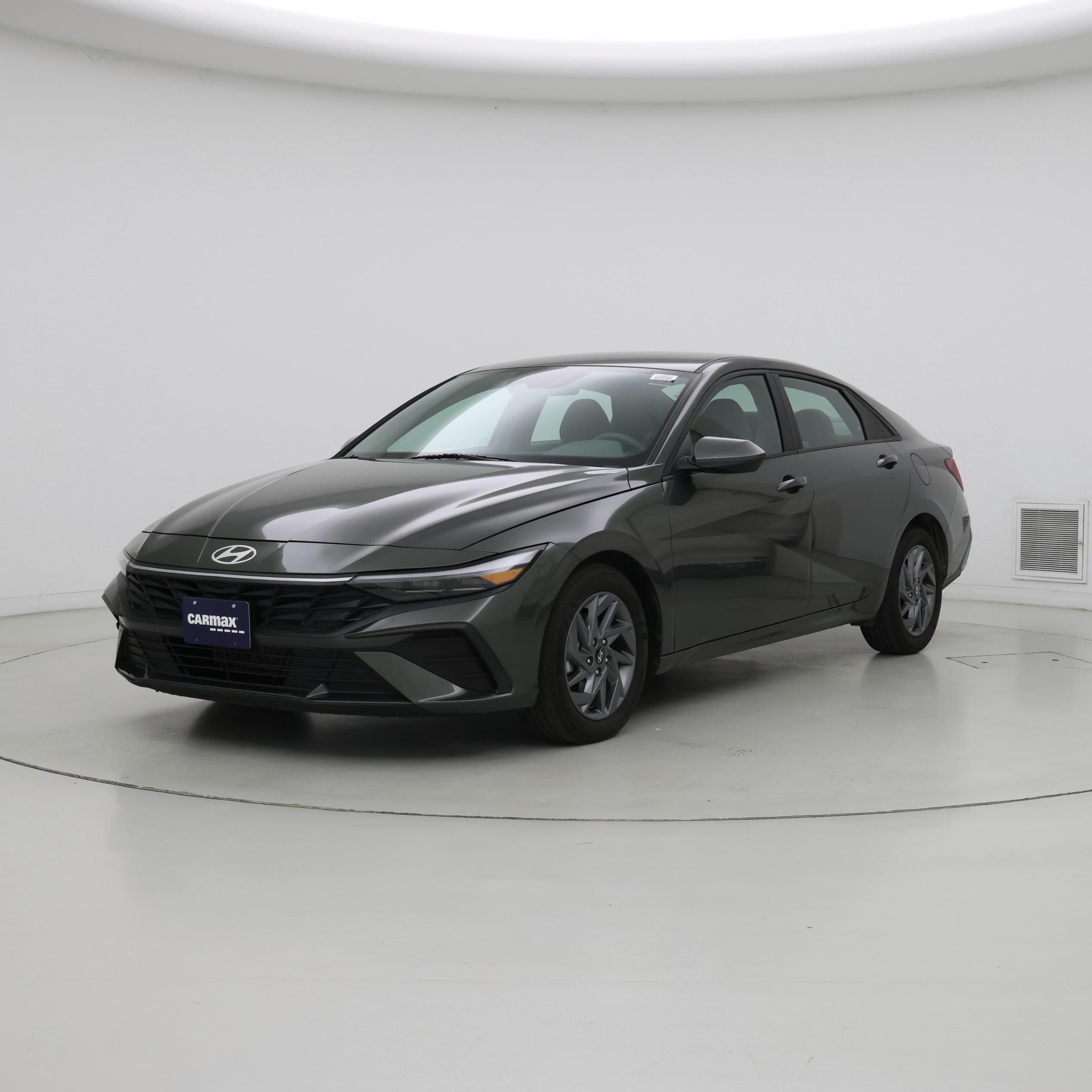 Thumbnail: 2024 Hyundai Elantra - 4