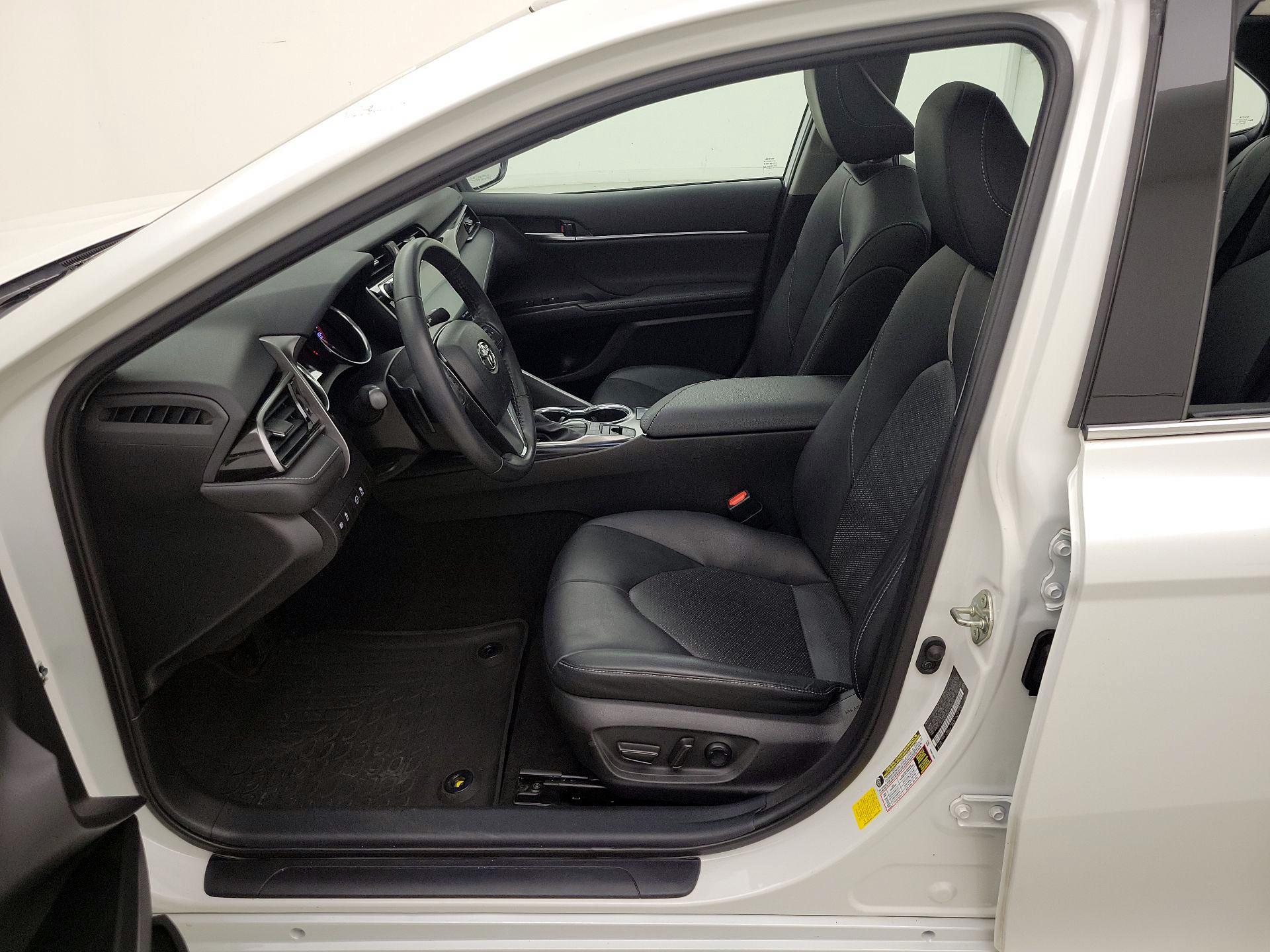 Thumbnail: 2020 Toyota Camry - 11