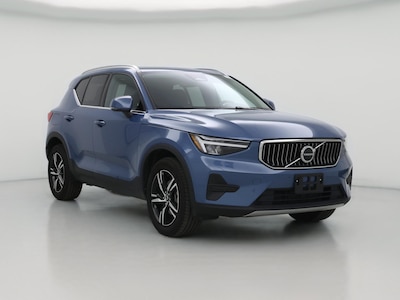 2025 Volvo XC40 B5 Core Bright Theme